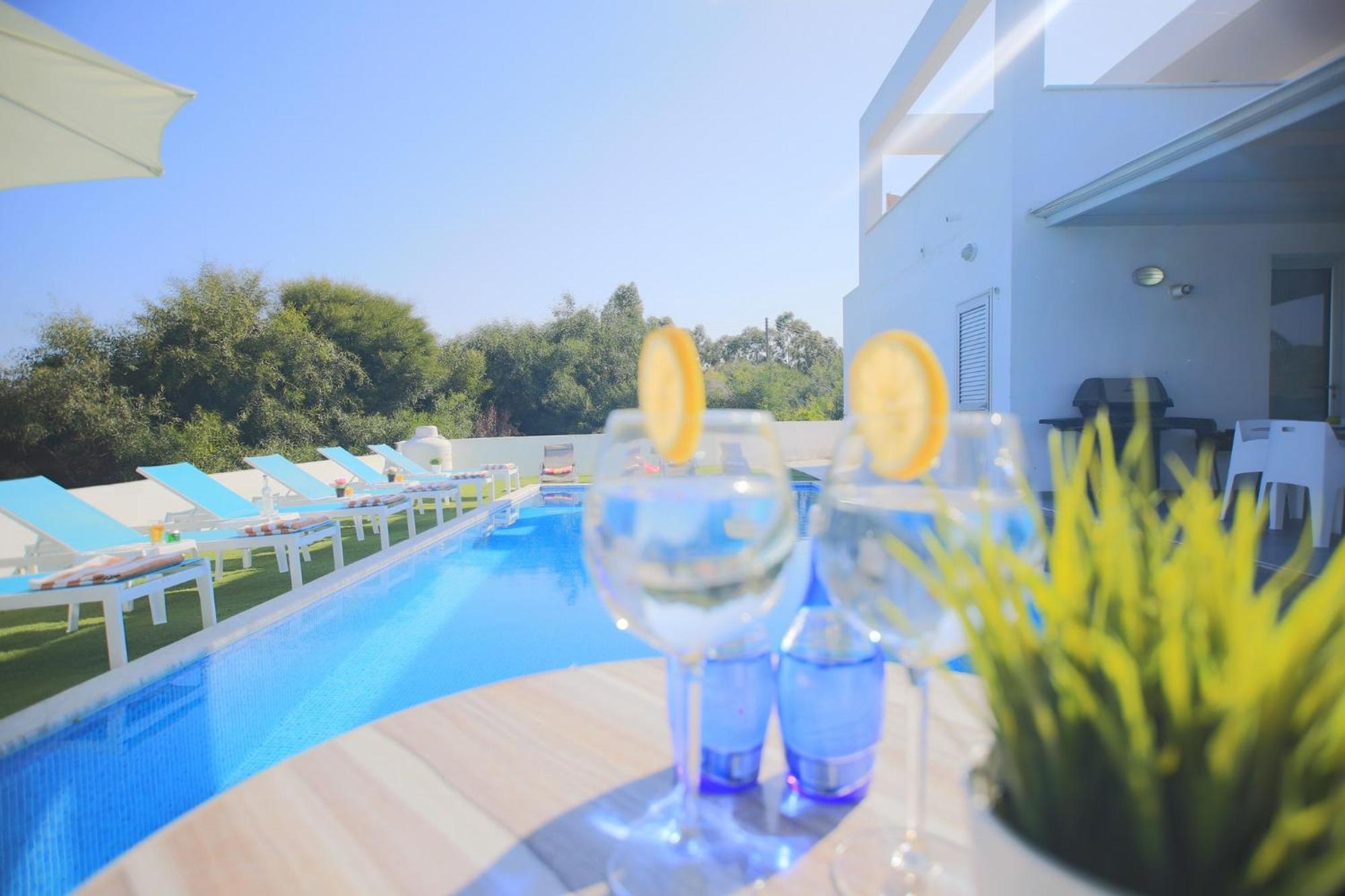 Akefalou Bay Villa