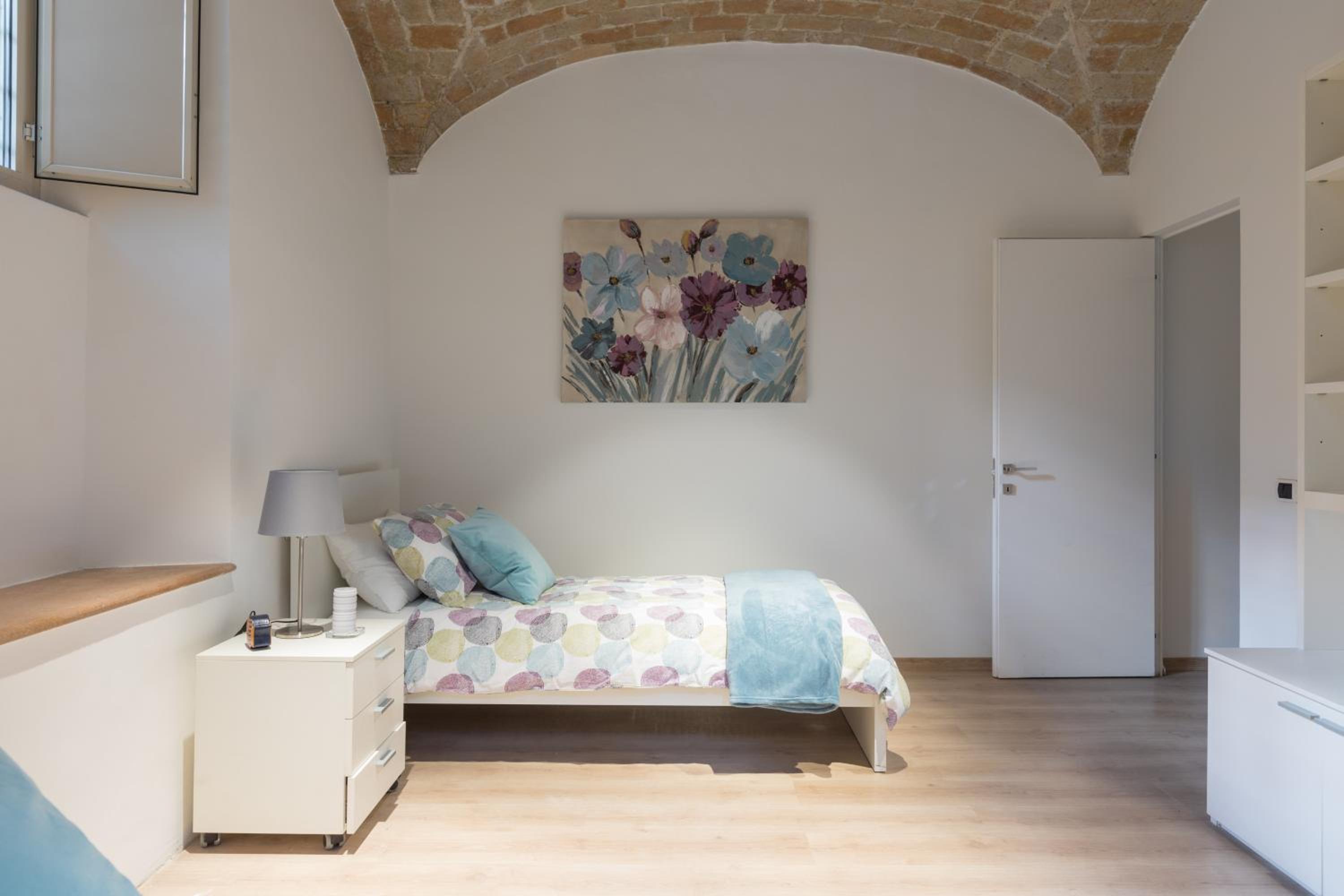Amazing 4 bedrooms apartment with garden