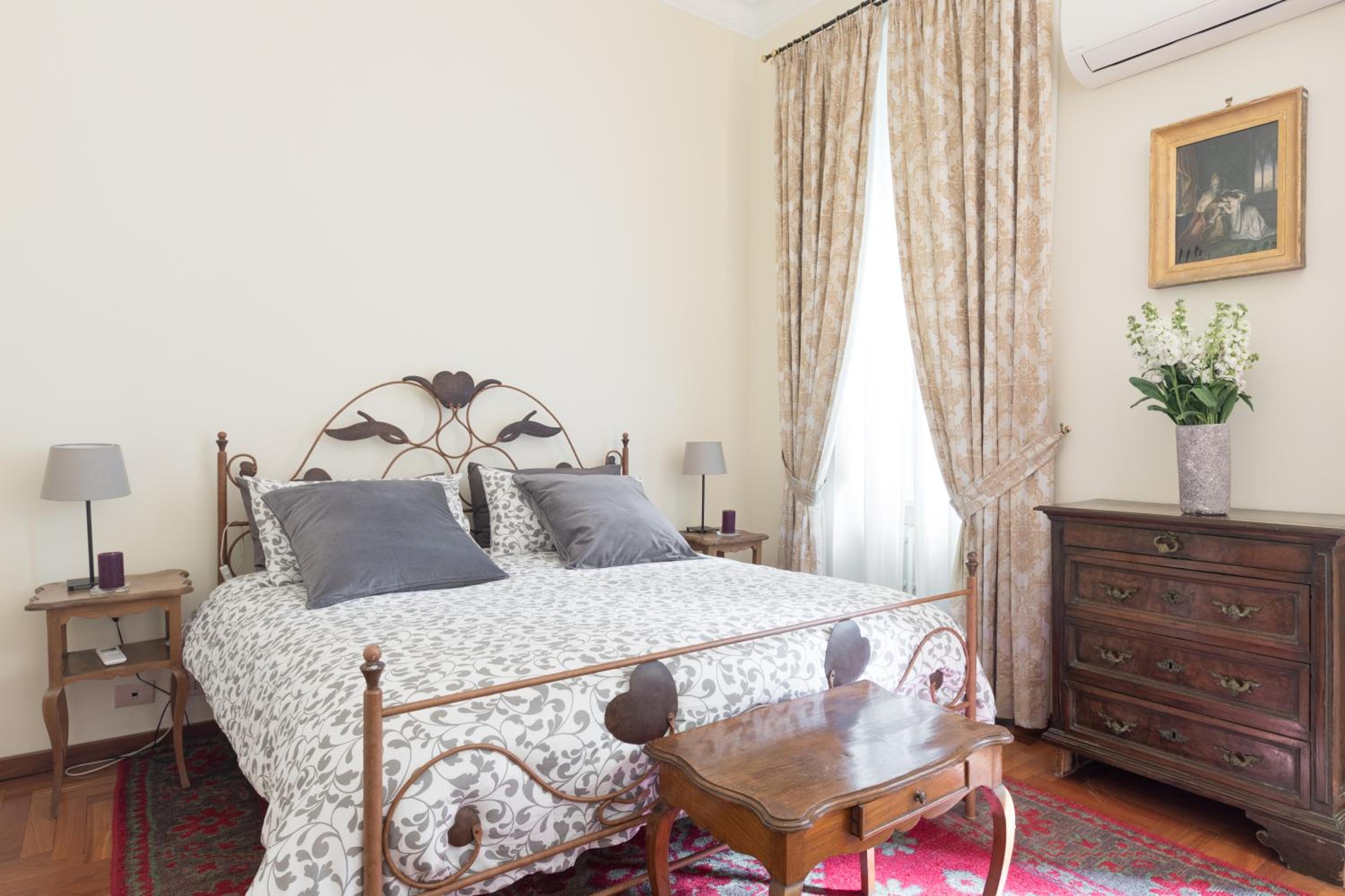 Amazing 4 bedrooms apartment with garden