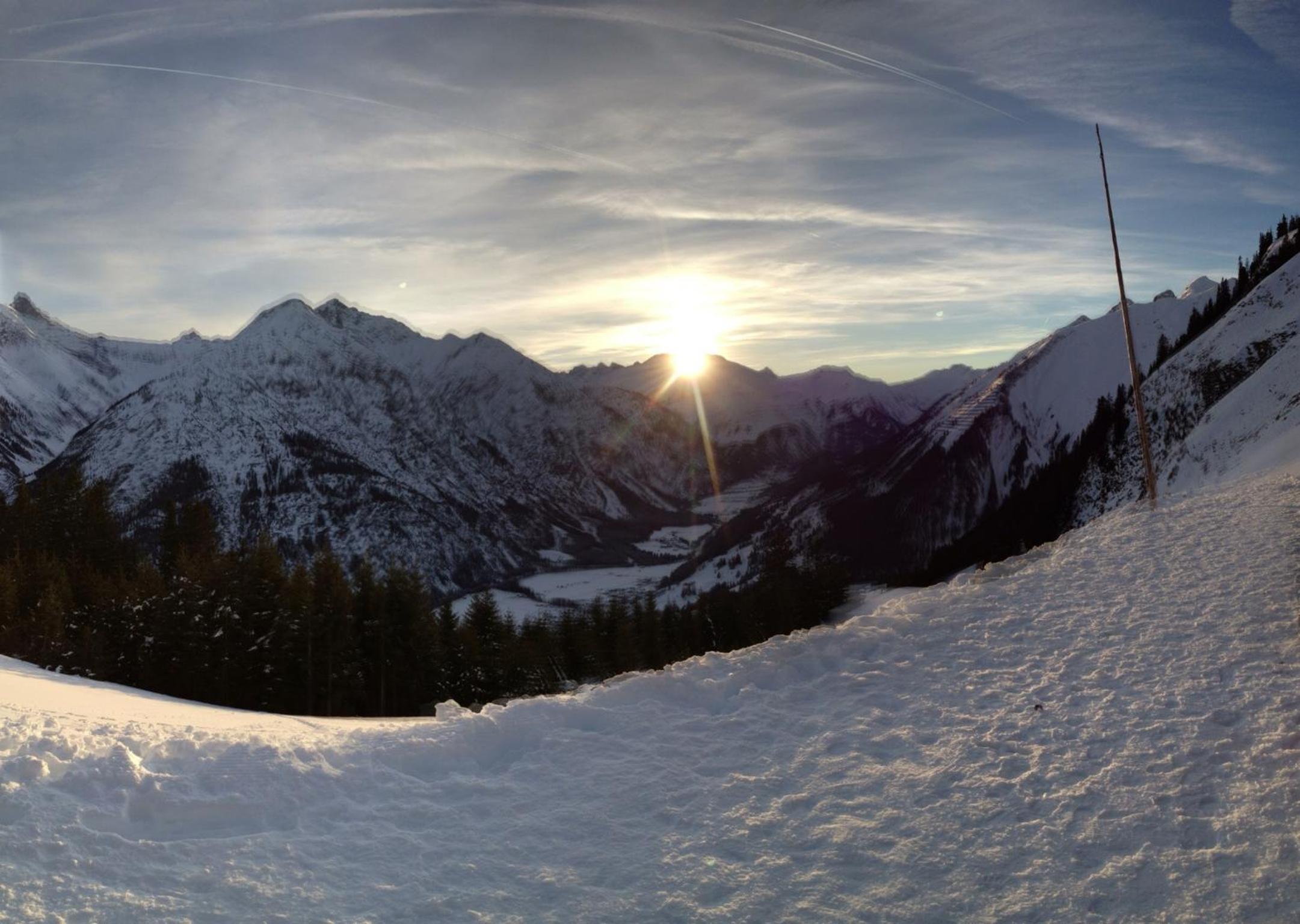 WOLF RETREAT Apartments im Lechtal davor Appartementhaus Michaela