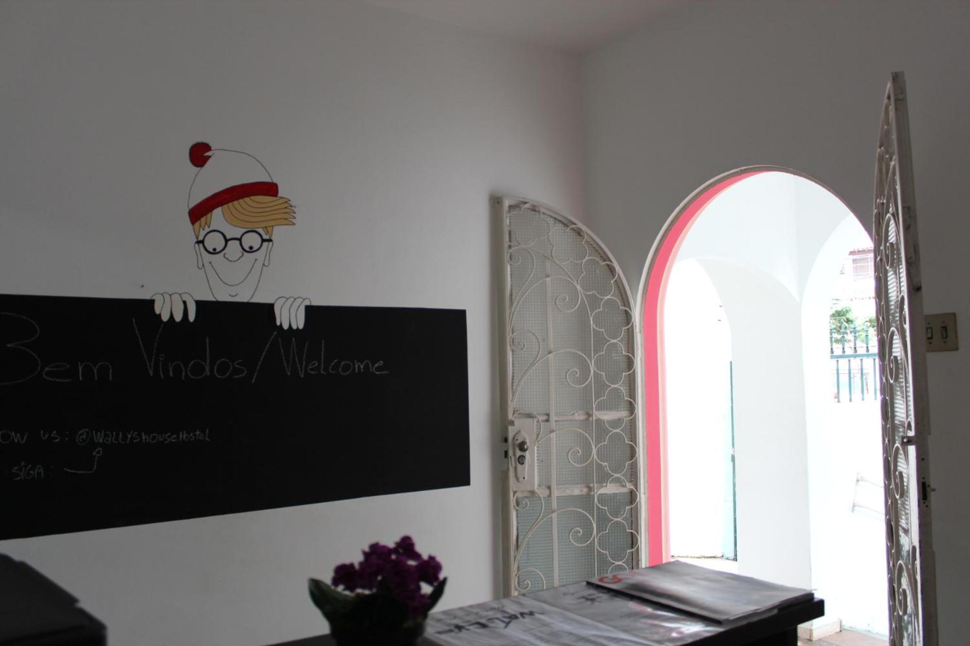 Wally's House Hostel