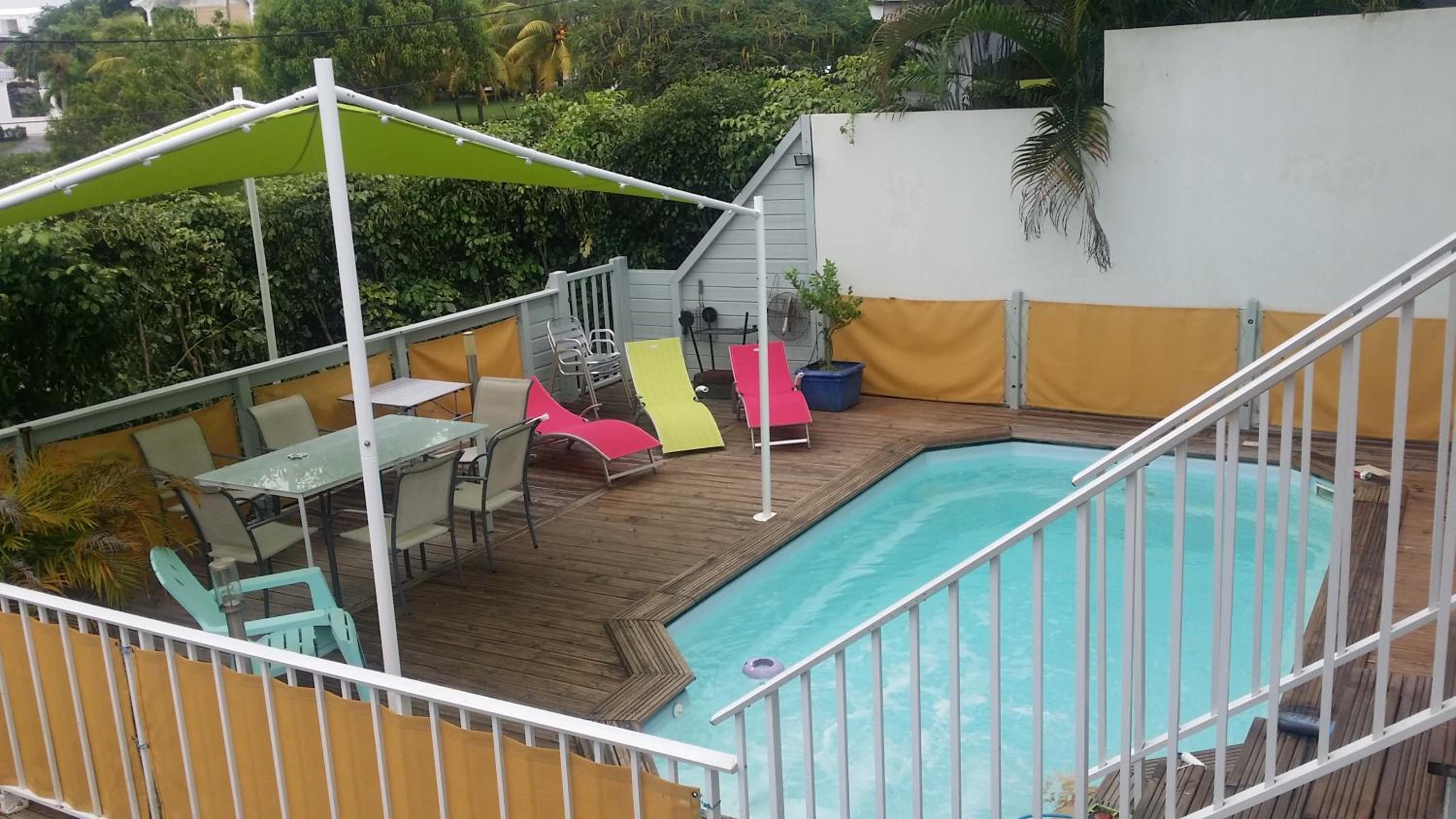 majoma villa piscine vue mer à Ste Anne view 2