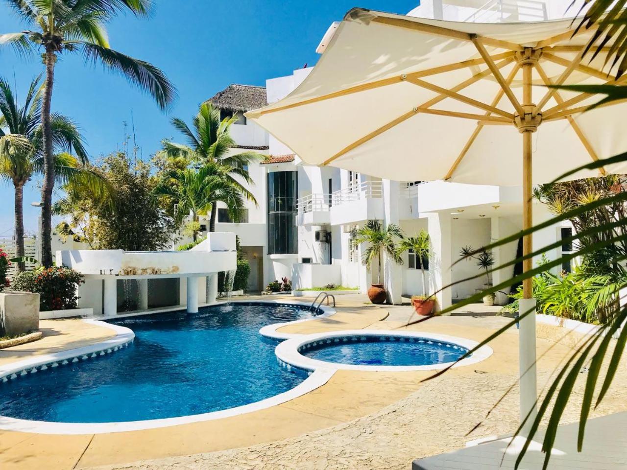 Casa y Villa Diamante, Manzanillo