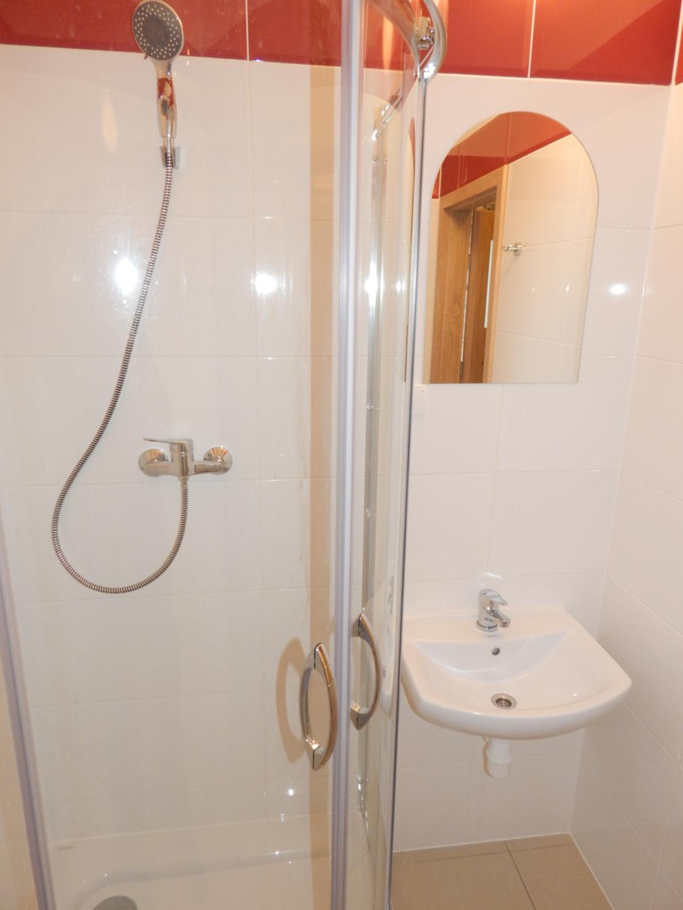 Hostel Wólka Kosowska z prywatnymi łazienkami view 2
