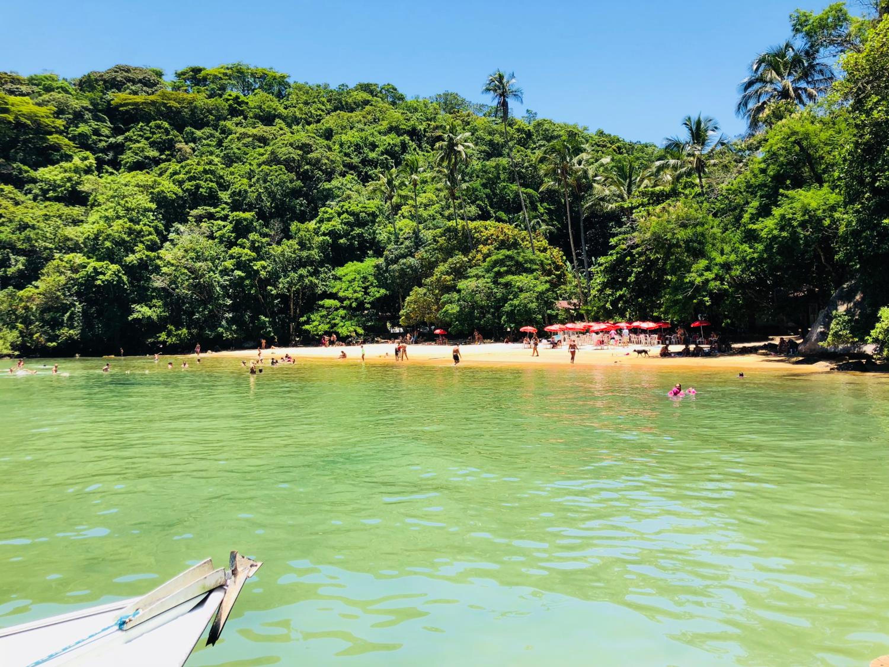 Praia da Crena
