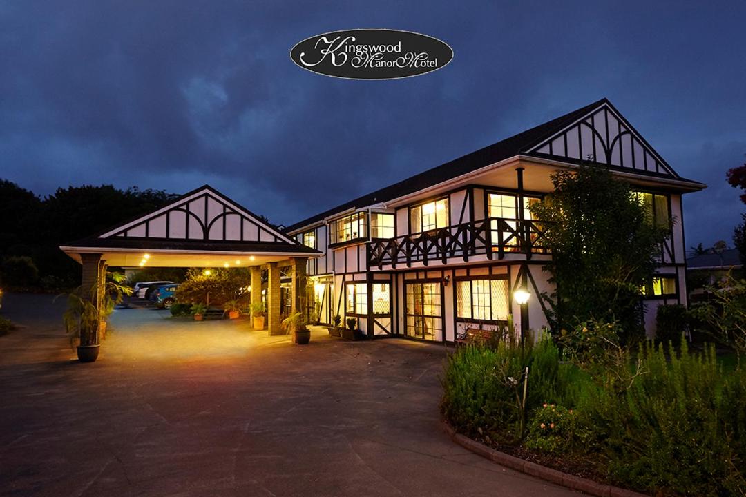 Kingswood Manor Motel