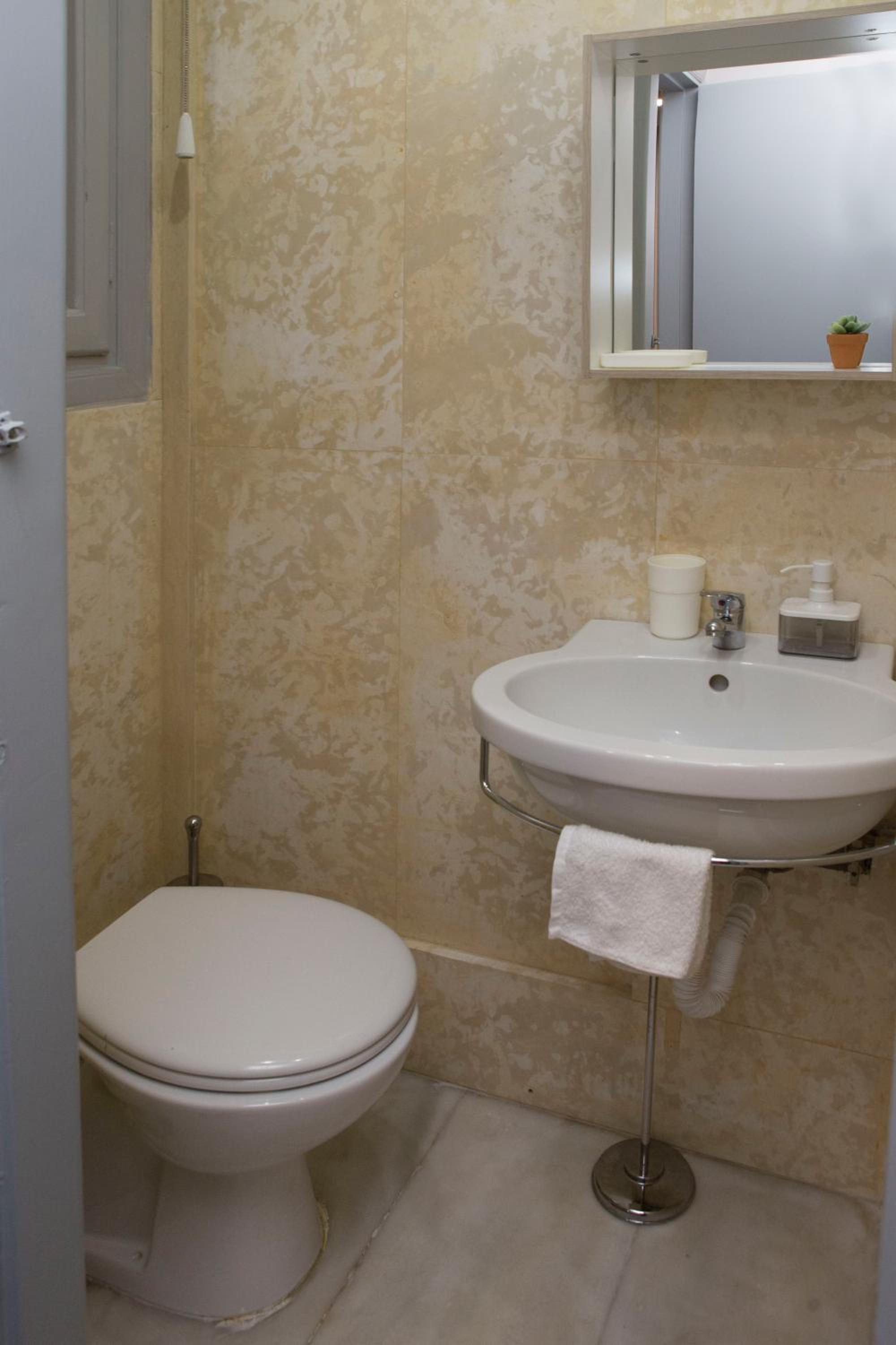 Athens Center Spacious Luxury Apartment