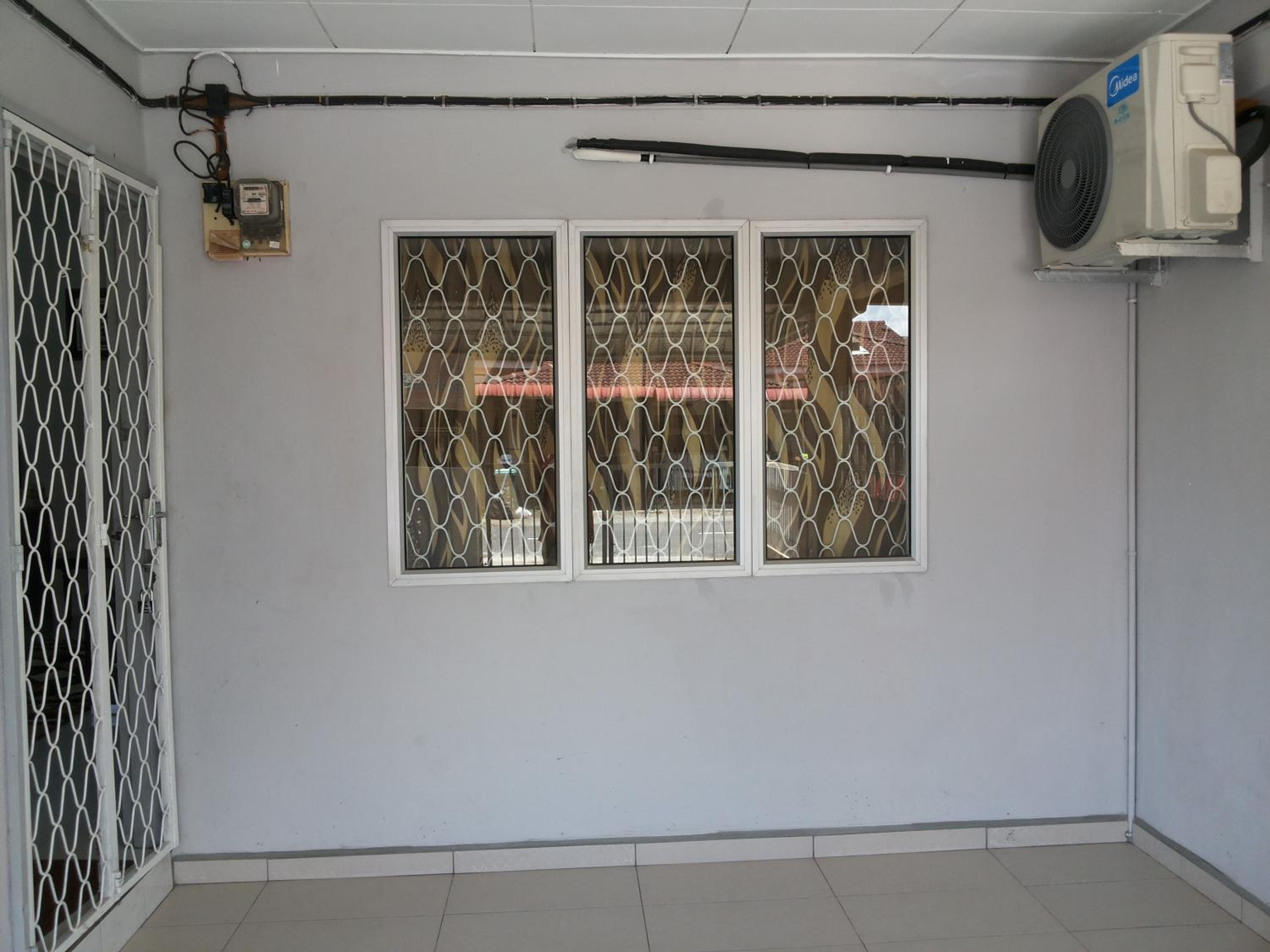 Photo 33