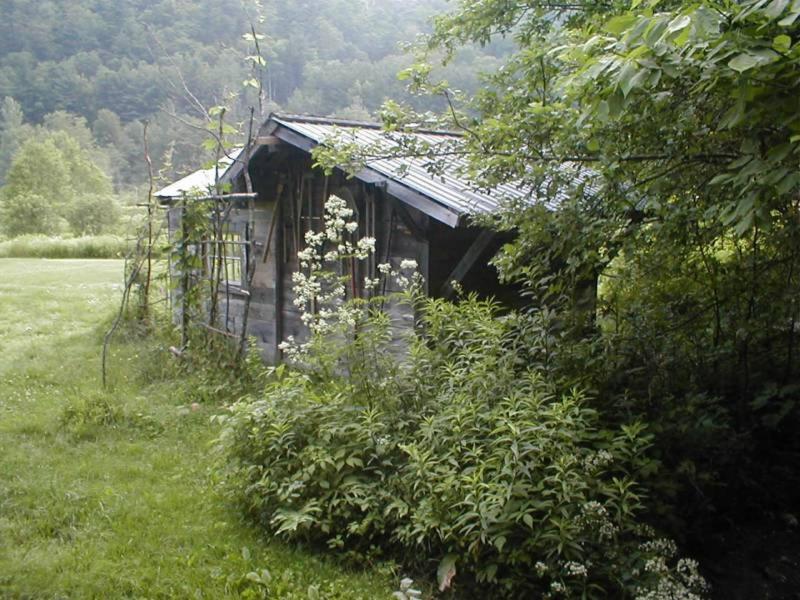 Mountain Valley Retreat