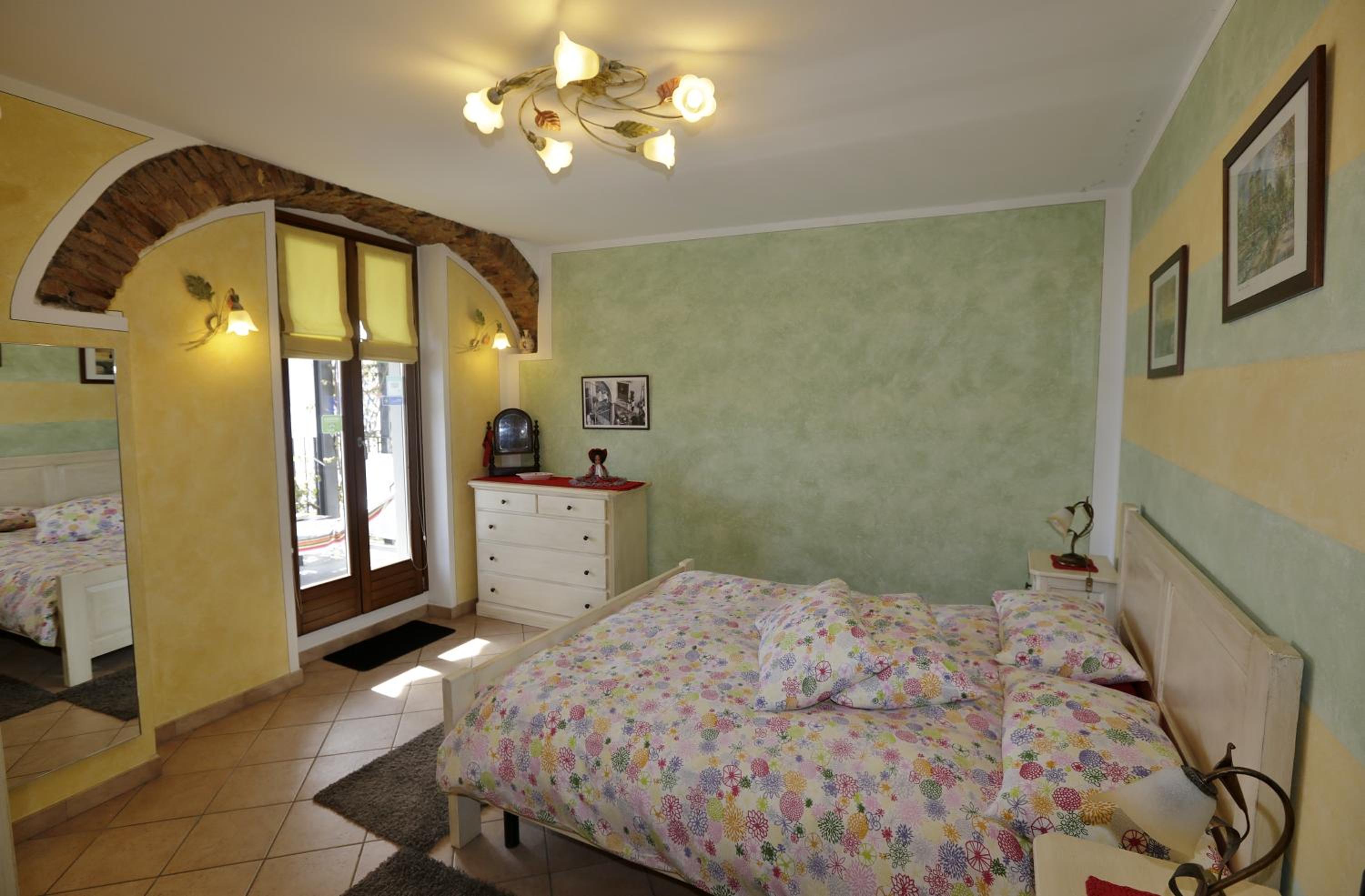 Photo 42