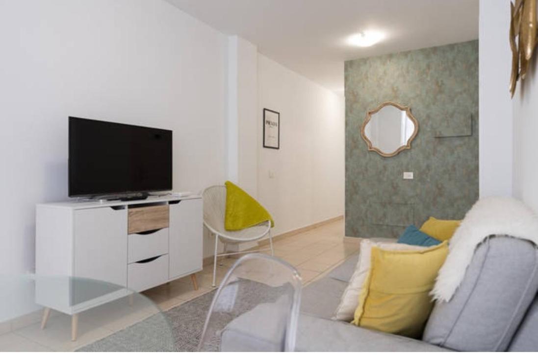 Stylish apartment in Canteras beach view 2