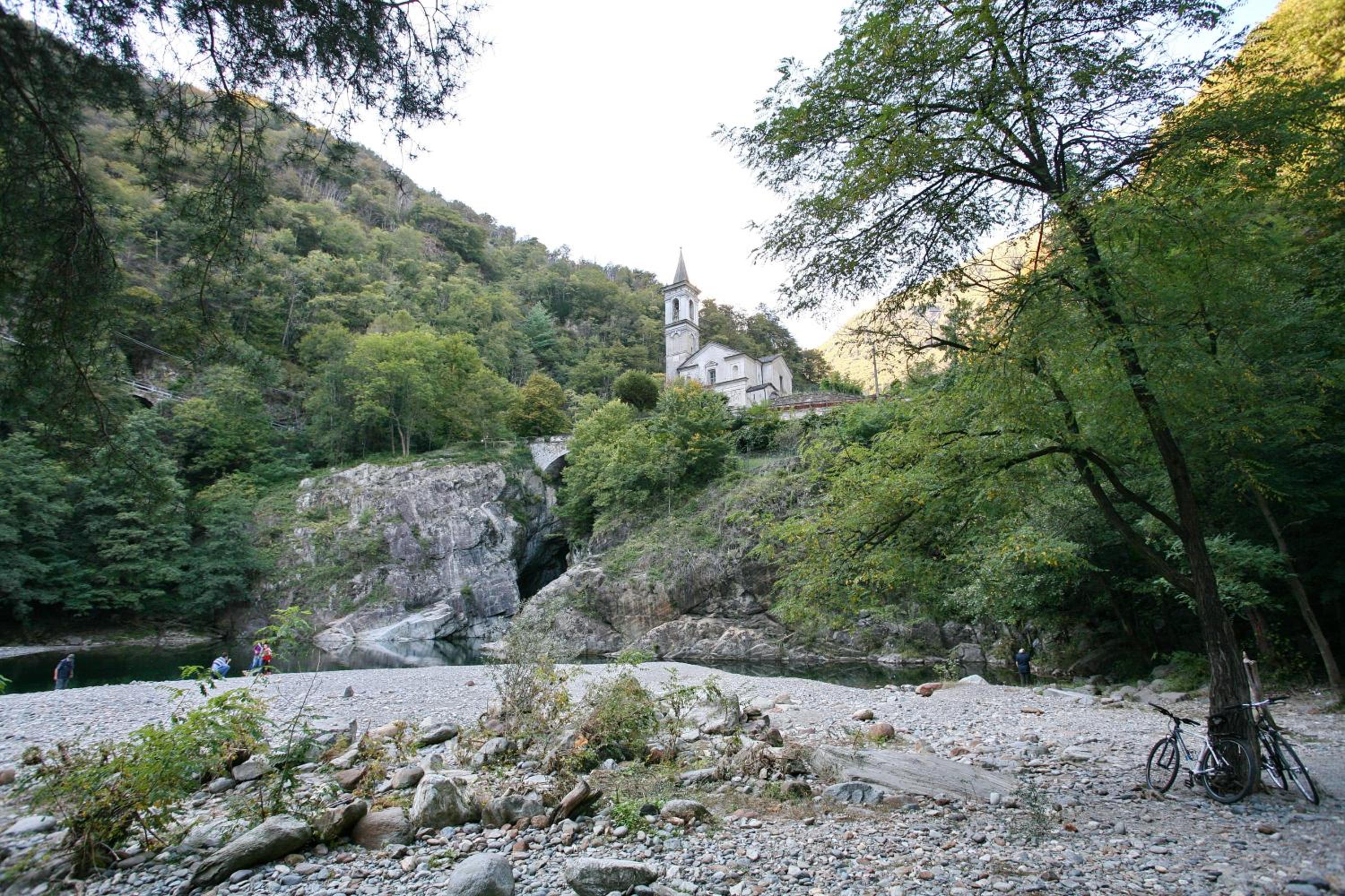 Photo 33