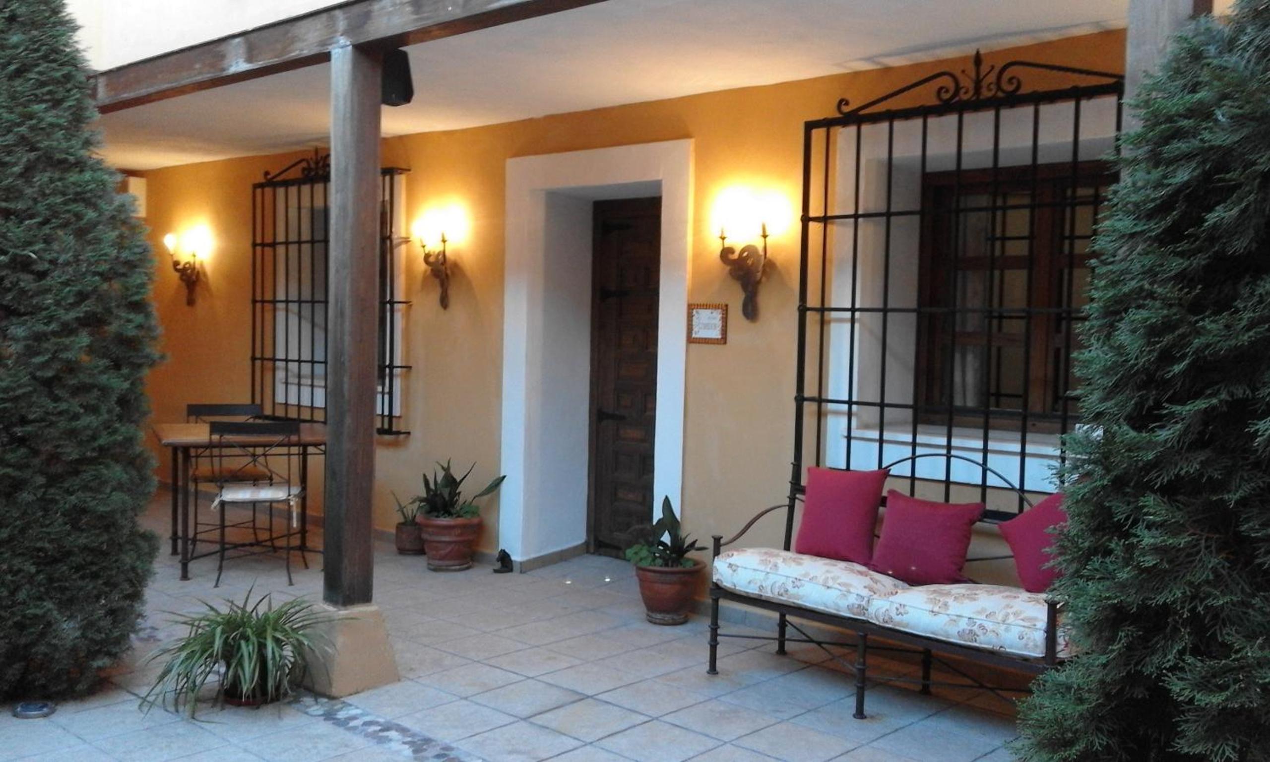 Hostal Rural Cumbres De Castilla