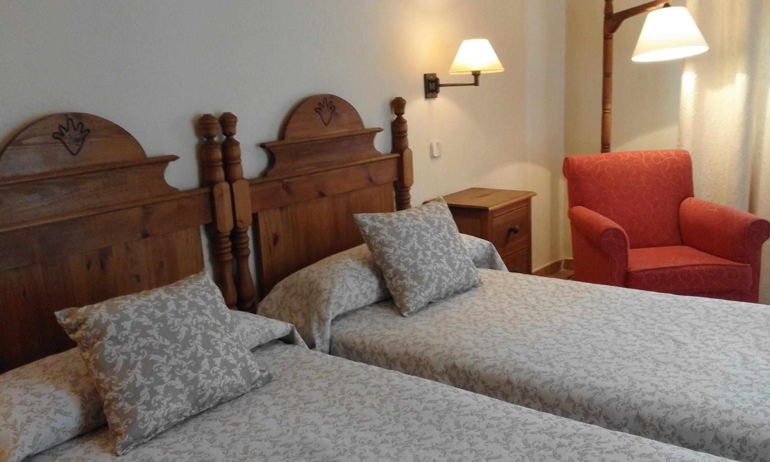 Hostal Rural Cumbres De Castilla
