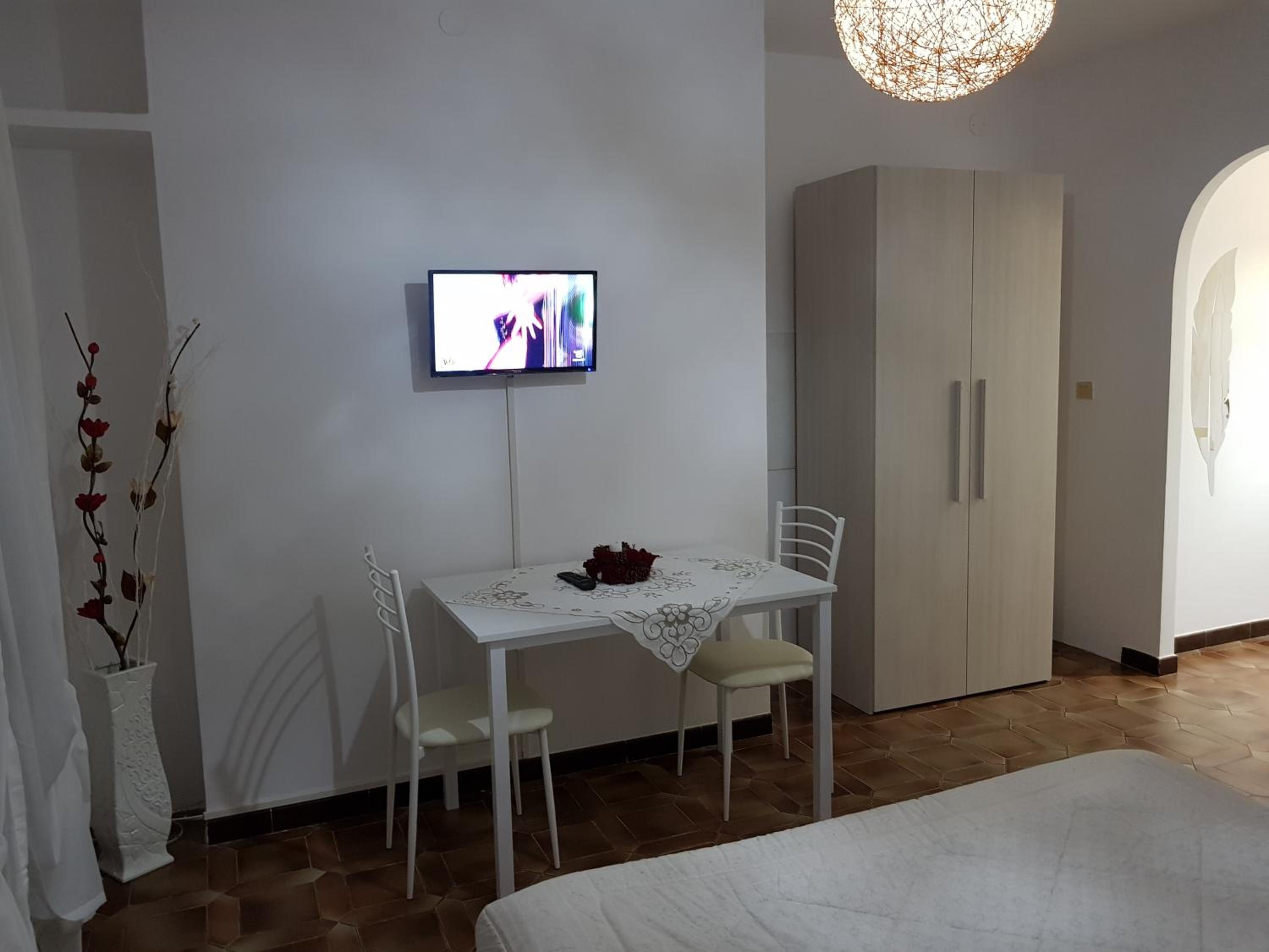 La farfalla en Gaeta — hotel room