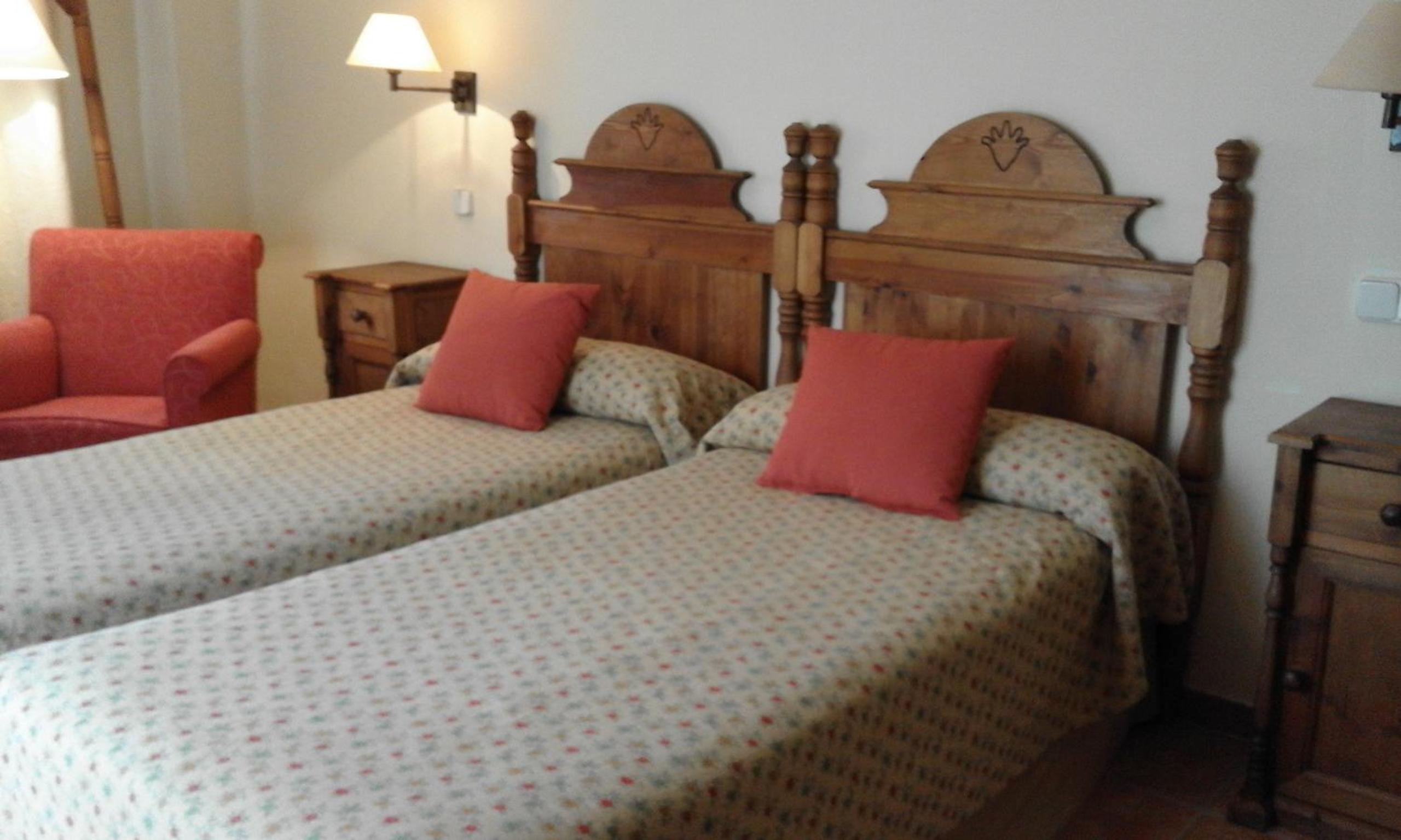 Hostal Rural Cumbres De Castilla