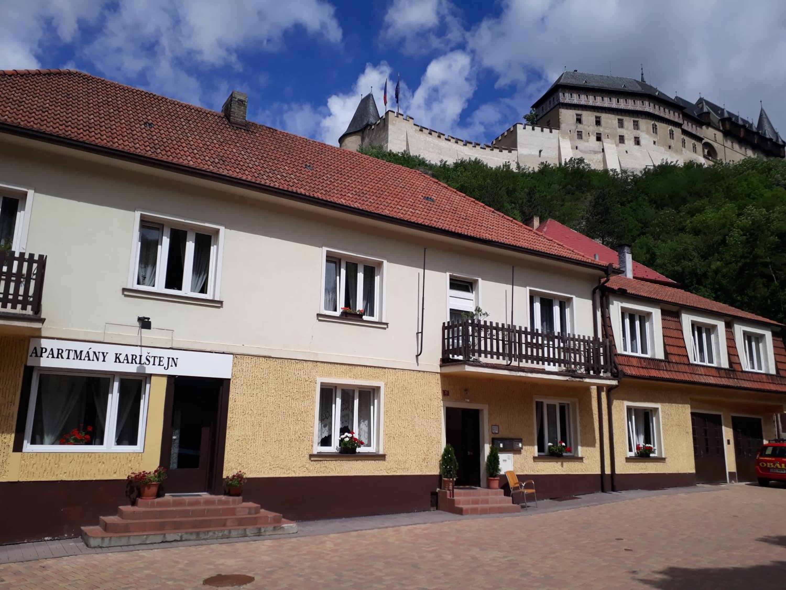 Hotel Apartmány Karlštejn - Image 1