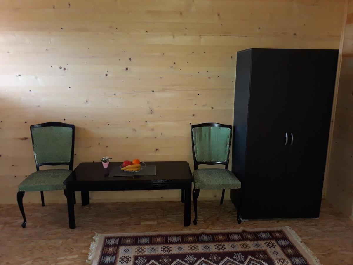 Photo 51
