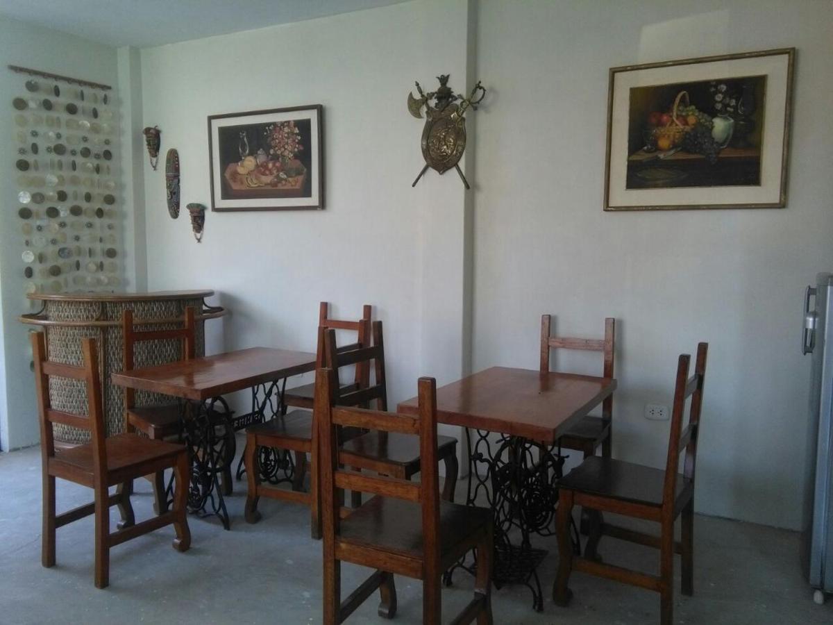 Diamond Monkey Lodge