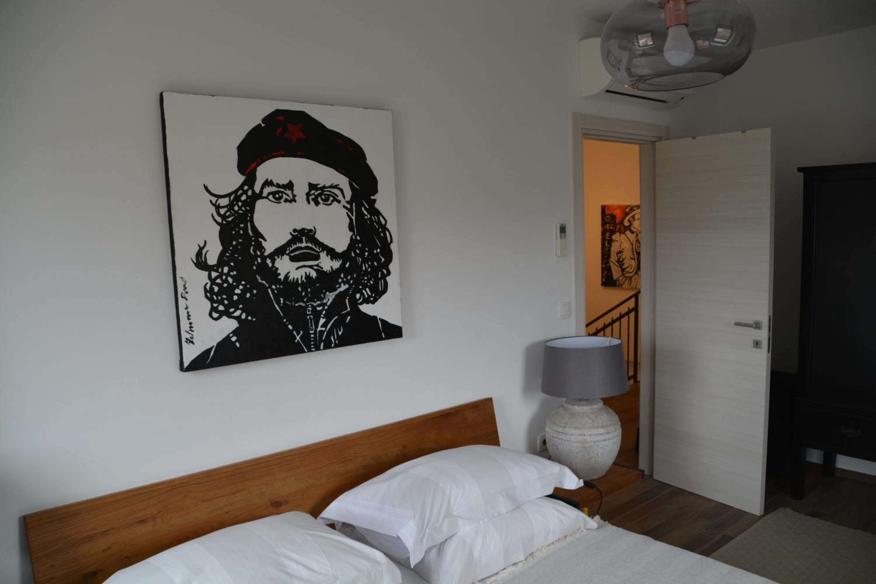 Photo 46