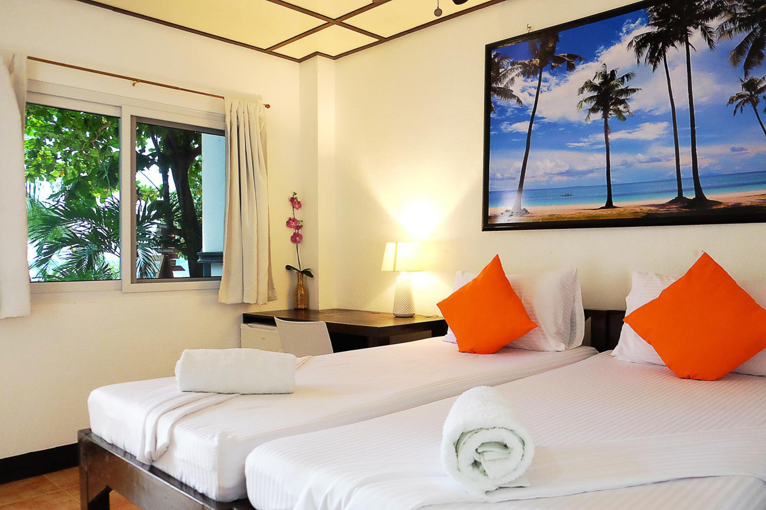 Hippocampus Beach Resort view 3