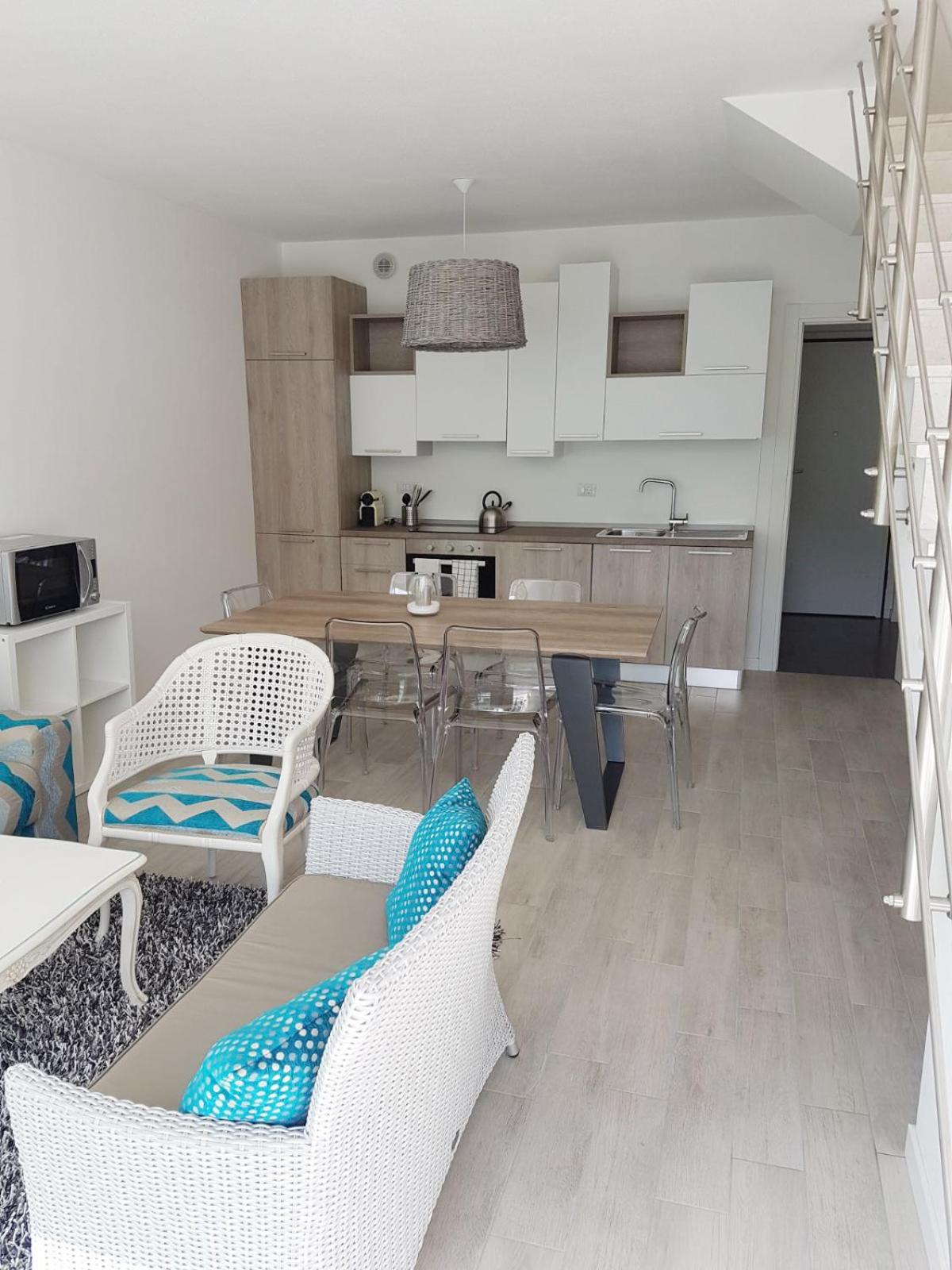 Baia Blu - Luxury Apartments with Pool