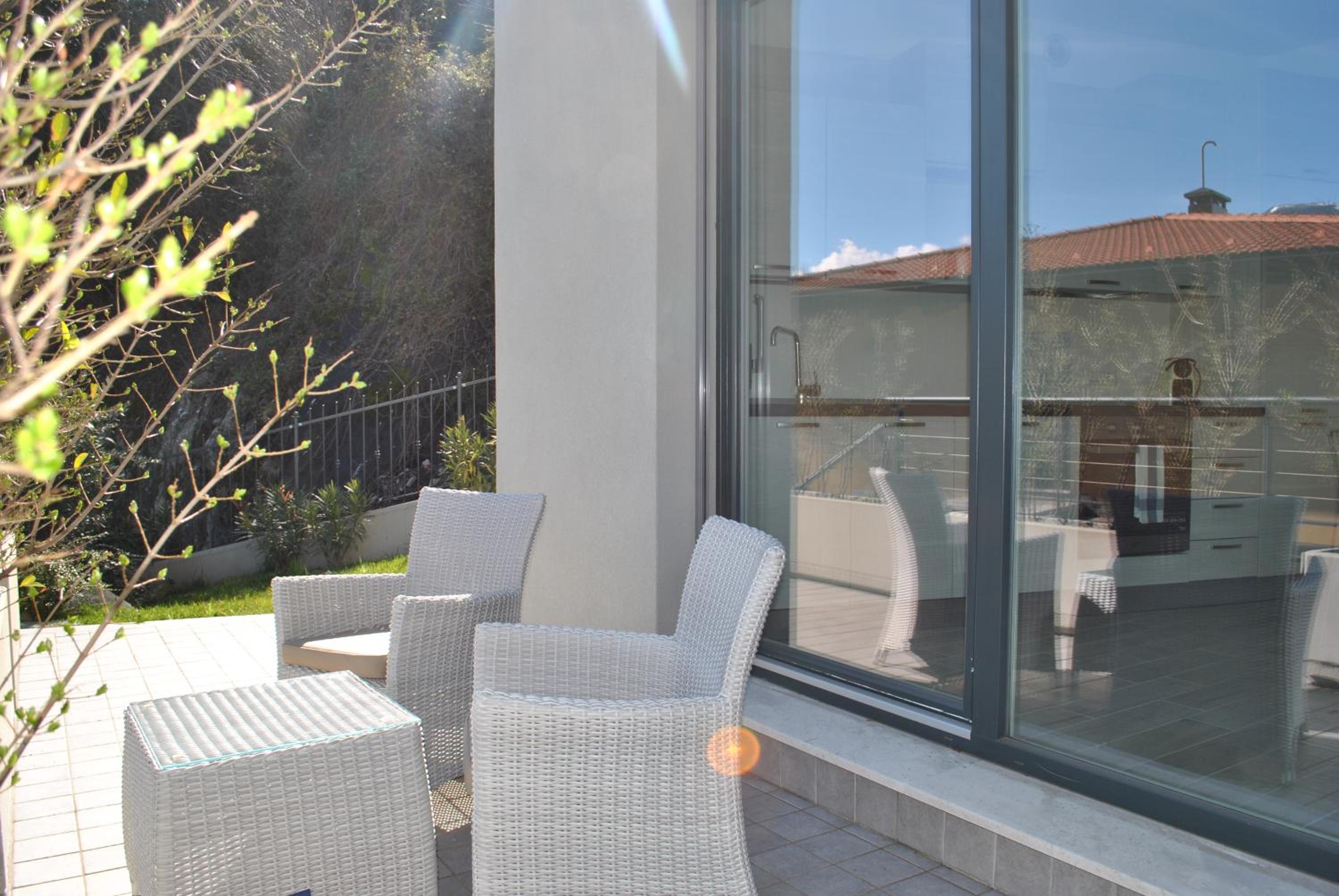 Baia Blu - Luxury Apartments with Pool