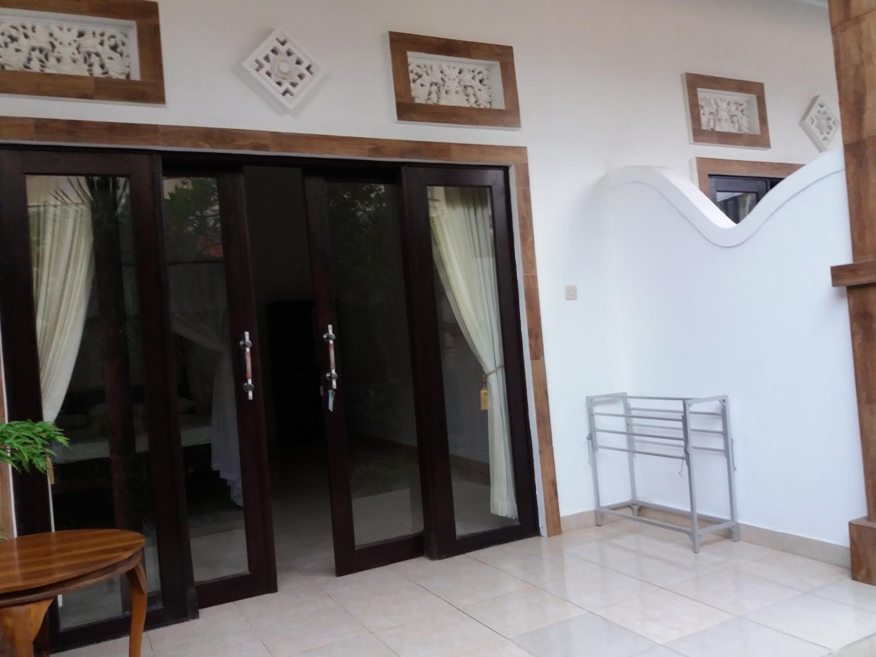 Warung Jemeluk & Home Stay, Amed - 12