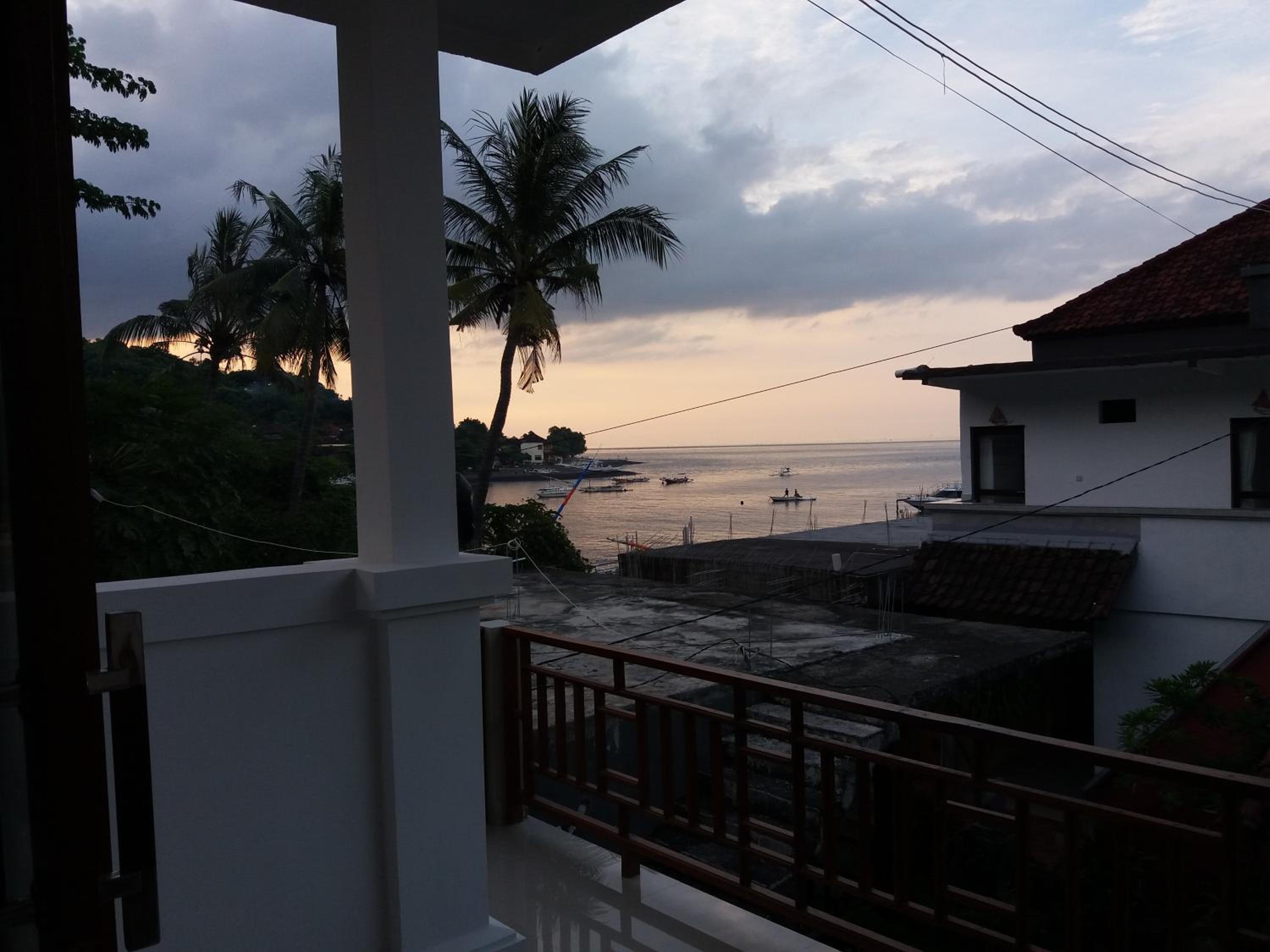 Warung Jemeluk & Home Stay, Amed - 18