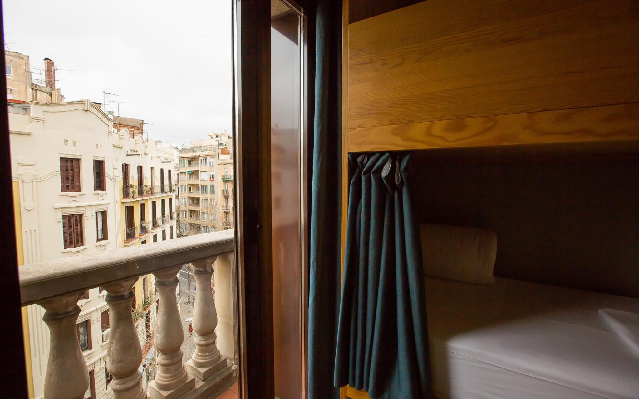 Yeah Barcelona Hostel