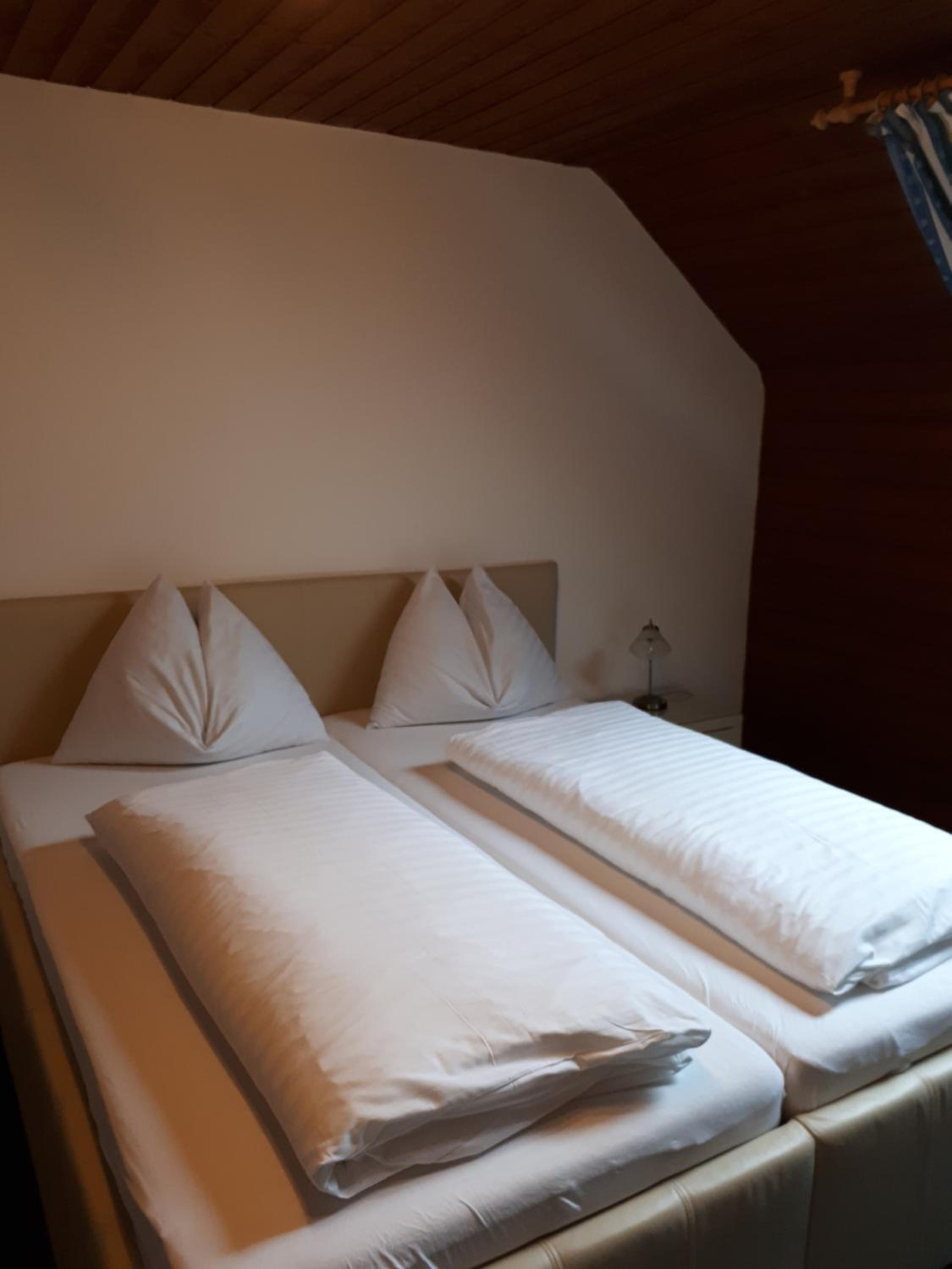 Pension Kreuzinger, 5310 Tiefgraben
