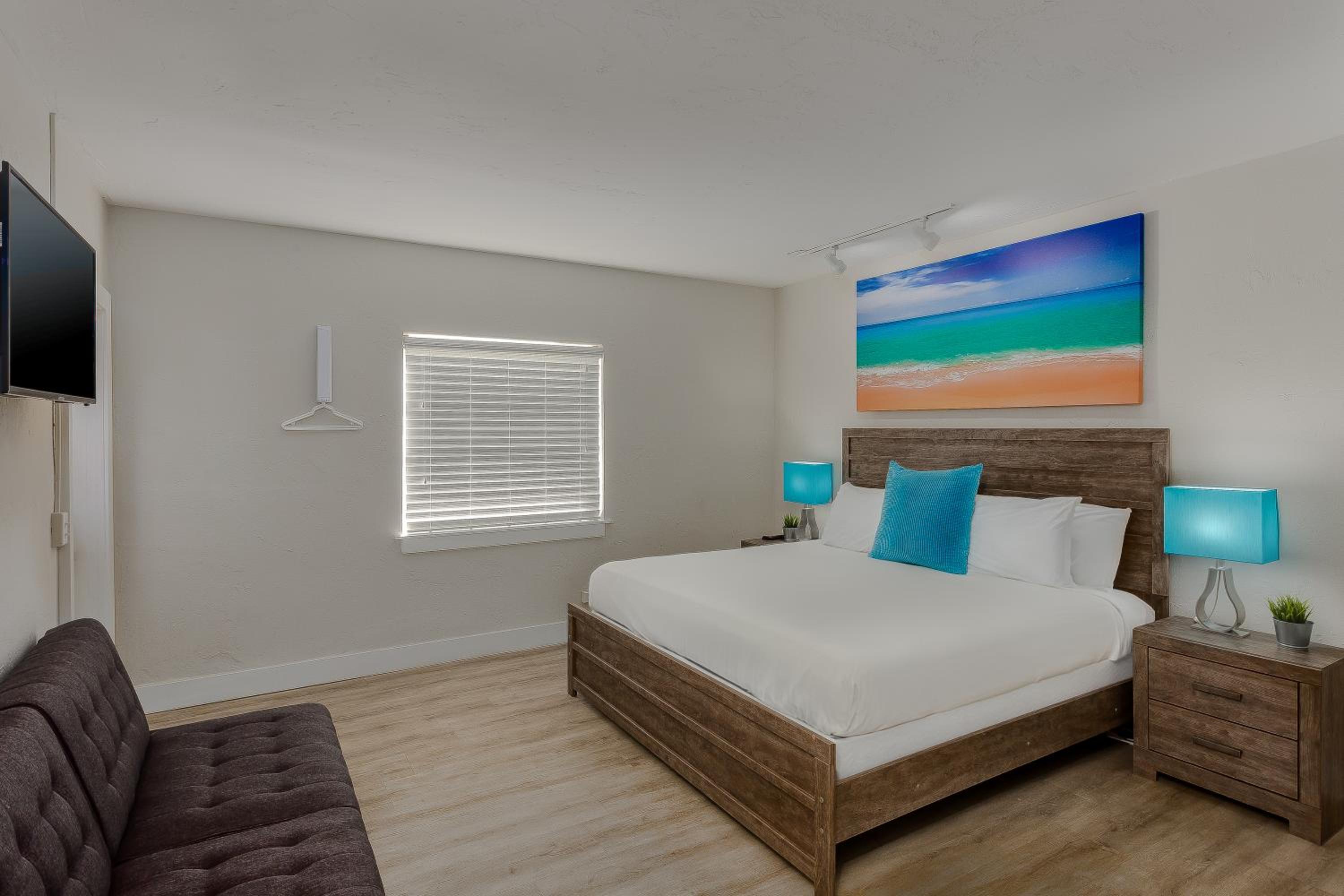 Drift Hotel