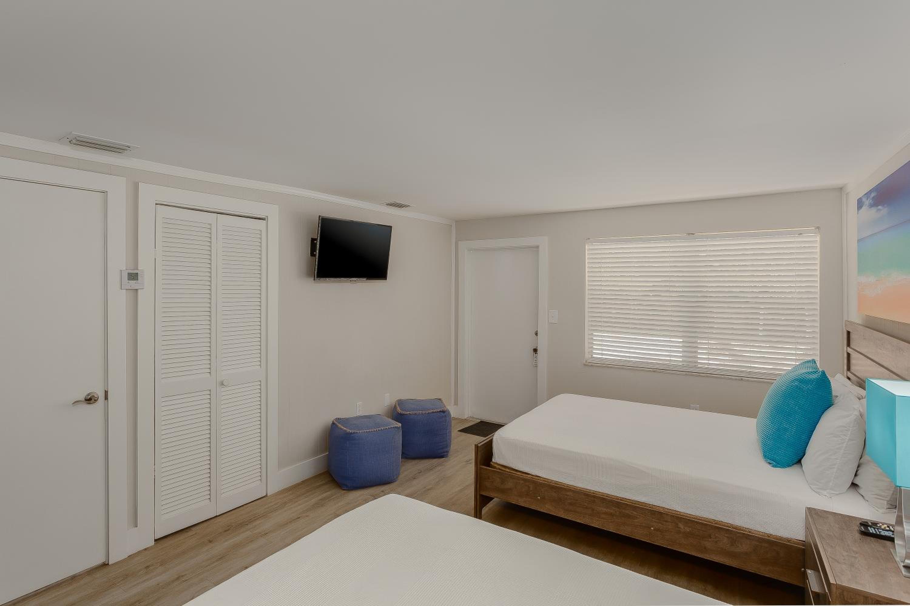 Drift Hotel