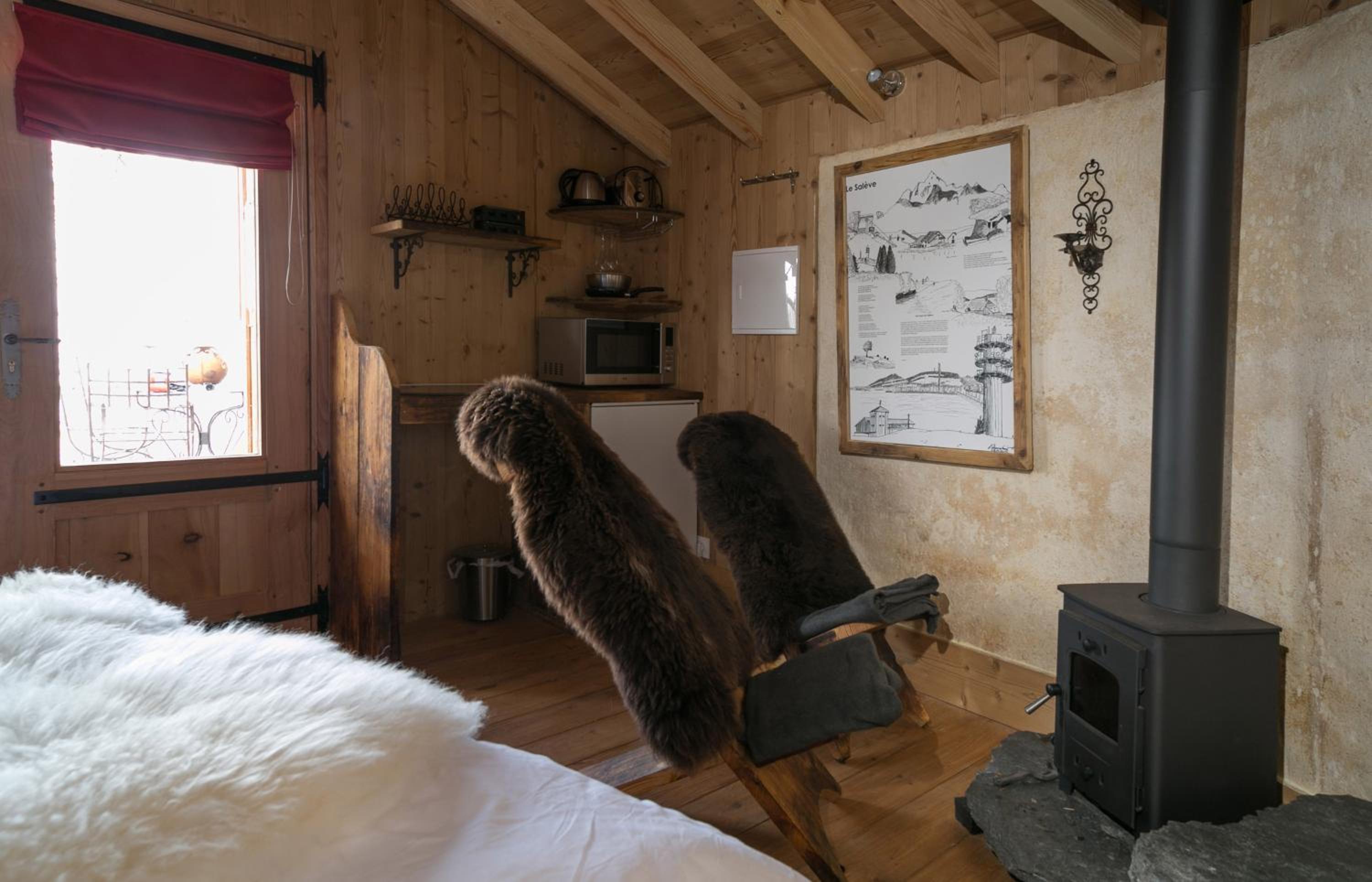 Les Cabanes Du Saleve