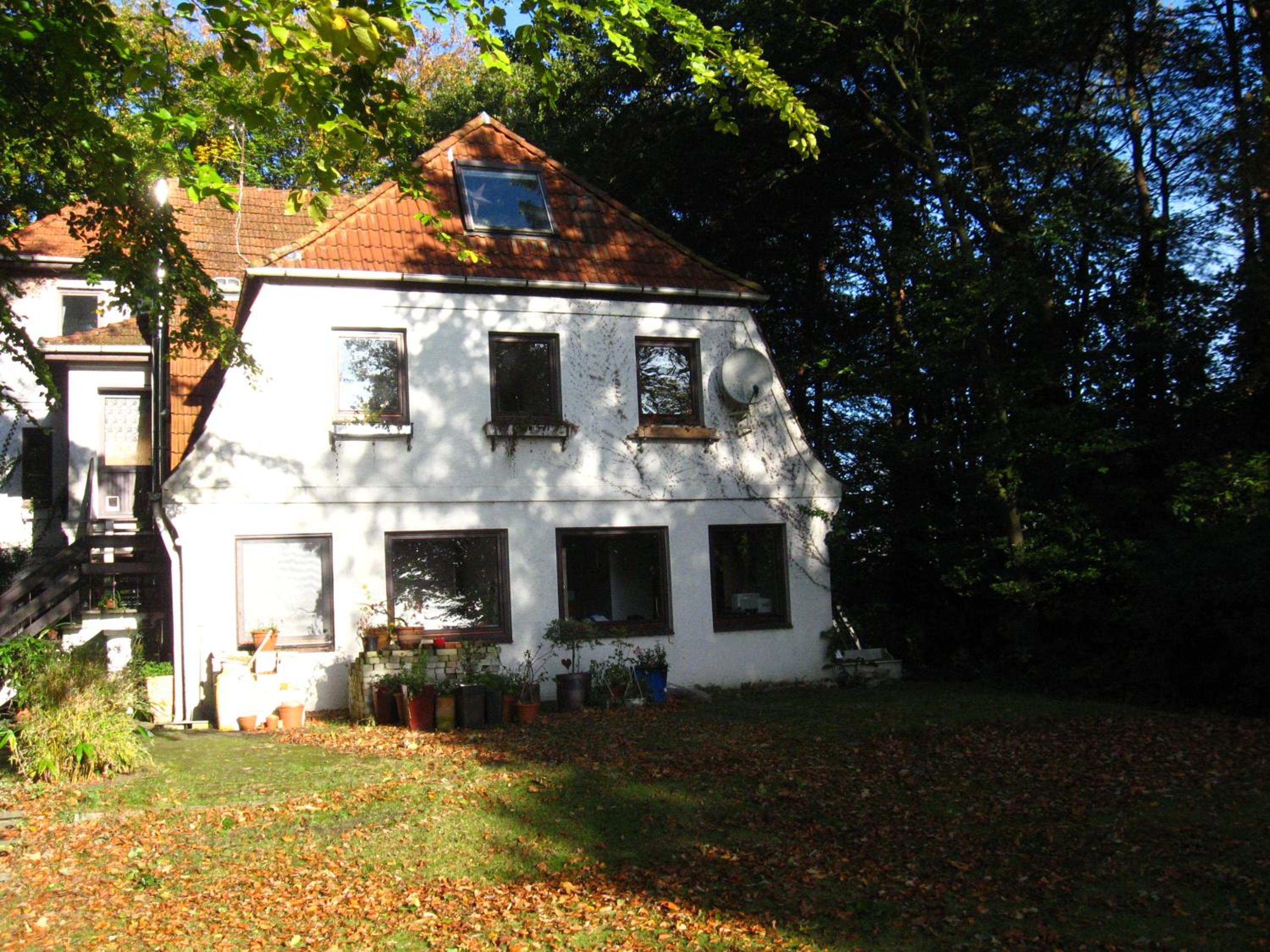 Villa anno 1924 im Dorf