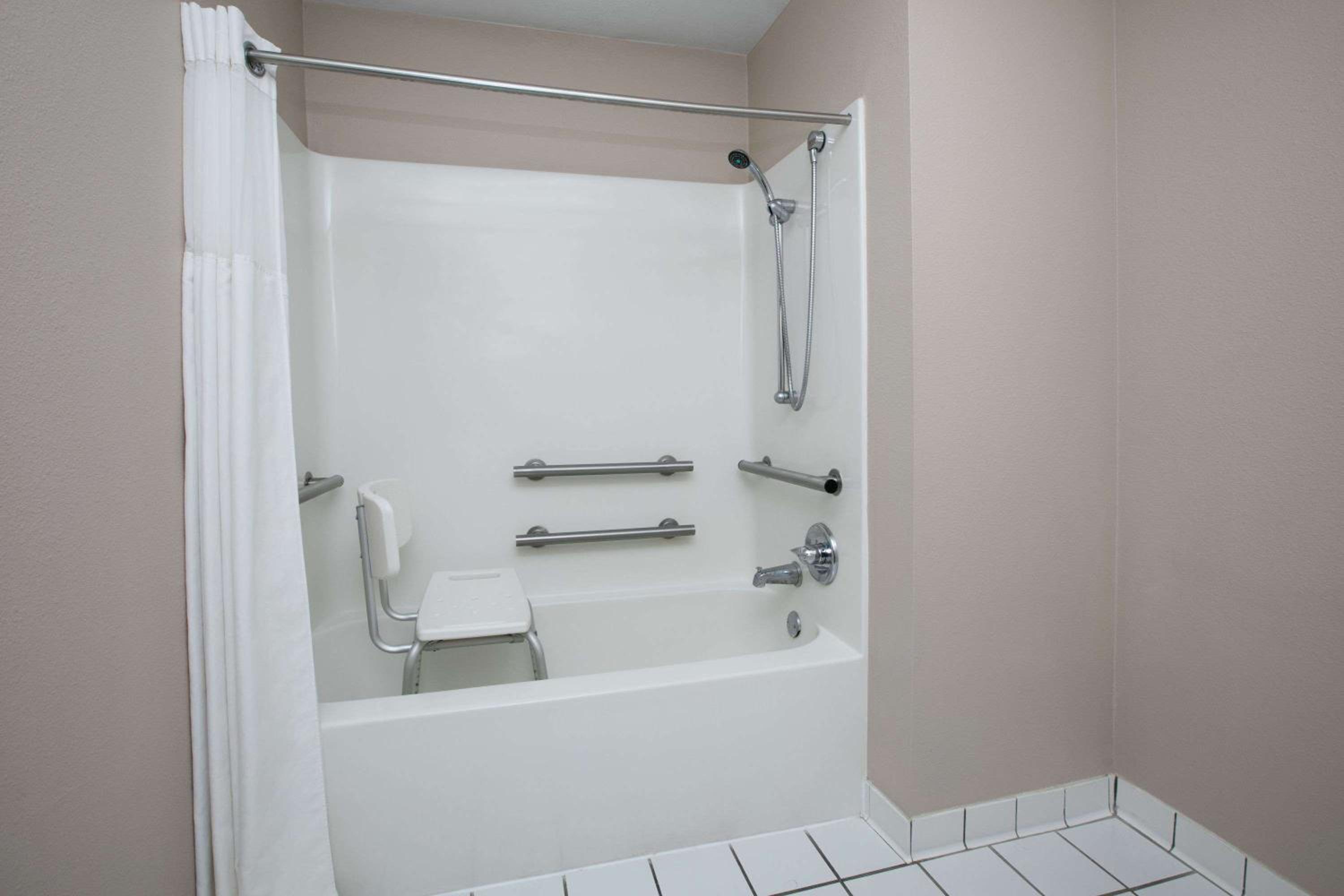 Photo 8