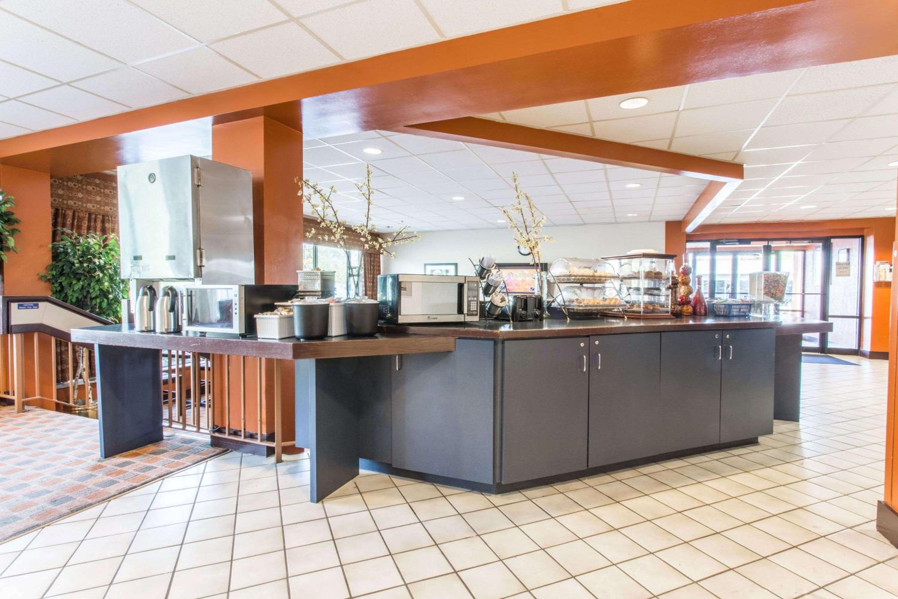 Baymont by Wyndham Cincinnati Sharonville - Property Image 17