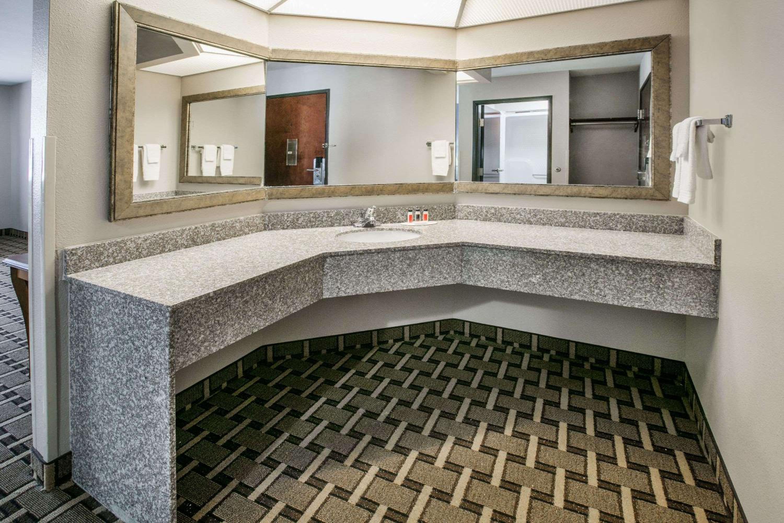 Quality Inn Lawton near Fort Sill view 5