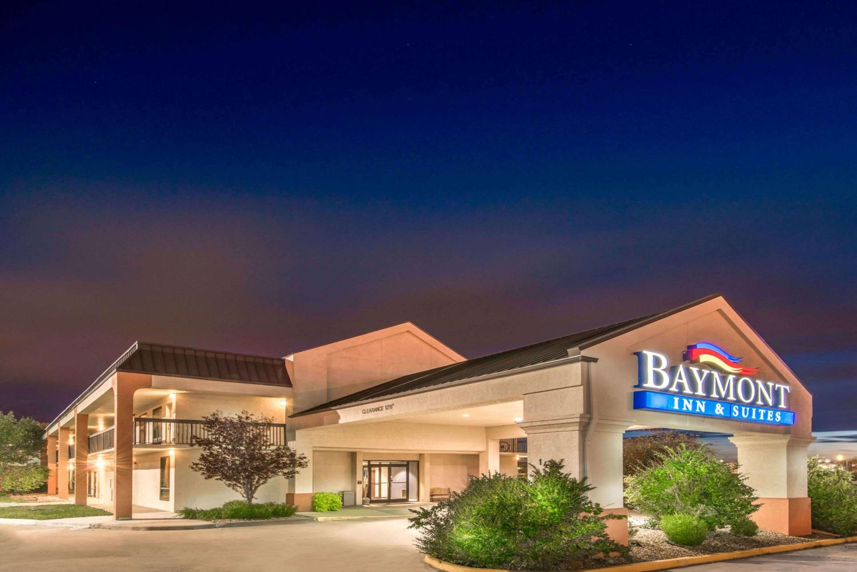 Baymont by Wyndham Topeka view 5