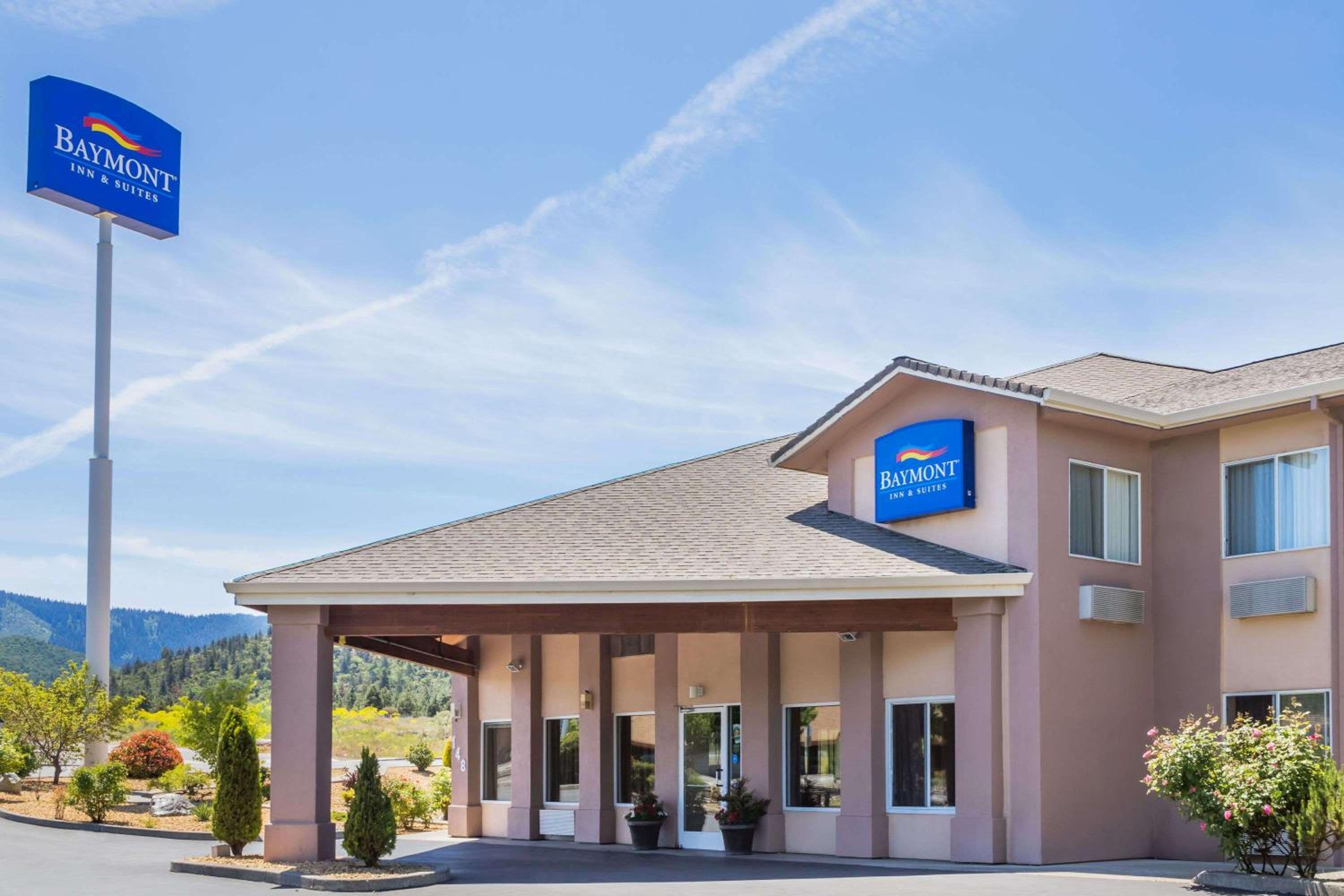 Yreka Vacations - Baymont by Wyndham Yreka - Property Image 1