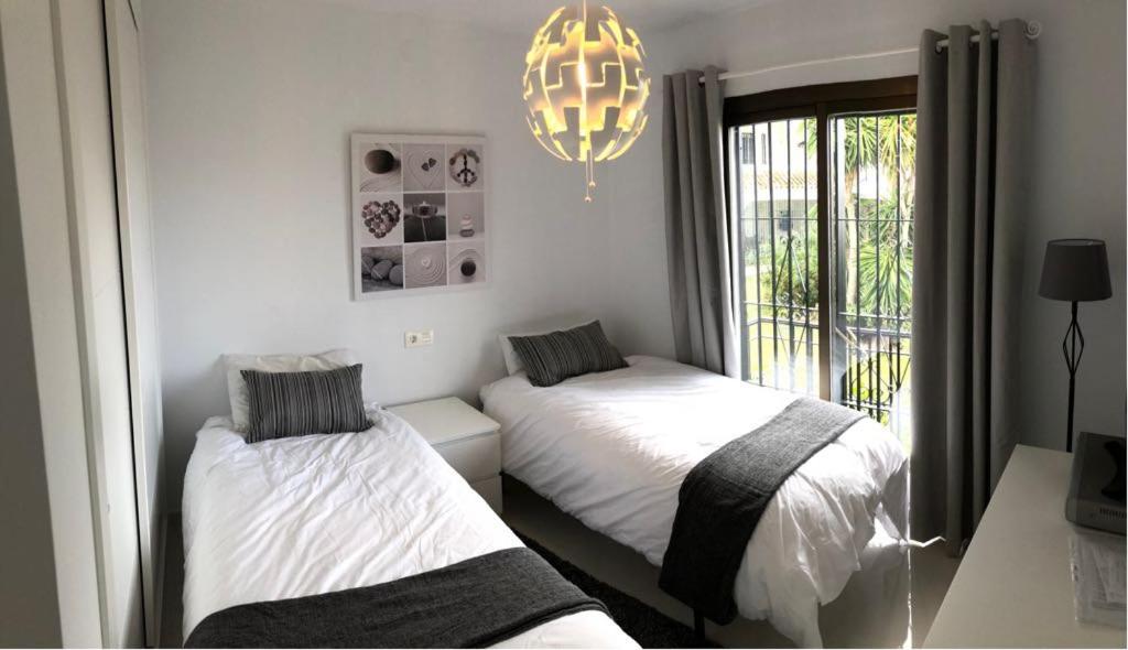 Spacious 3-Room Apartment with Pool - Riviera del Sol