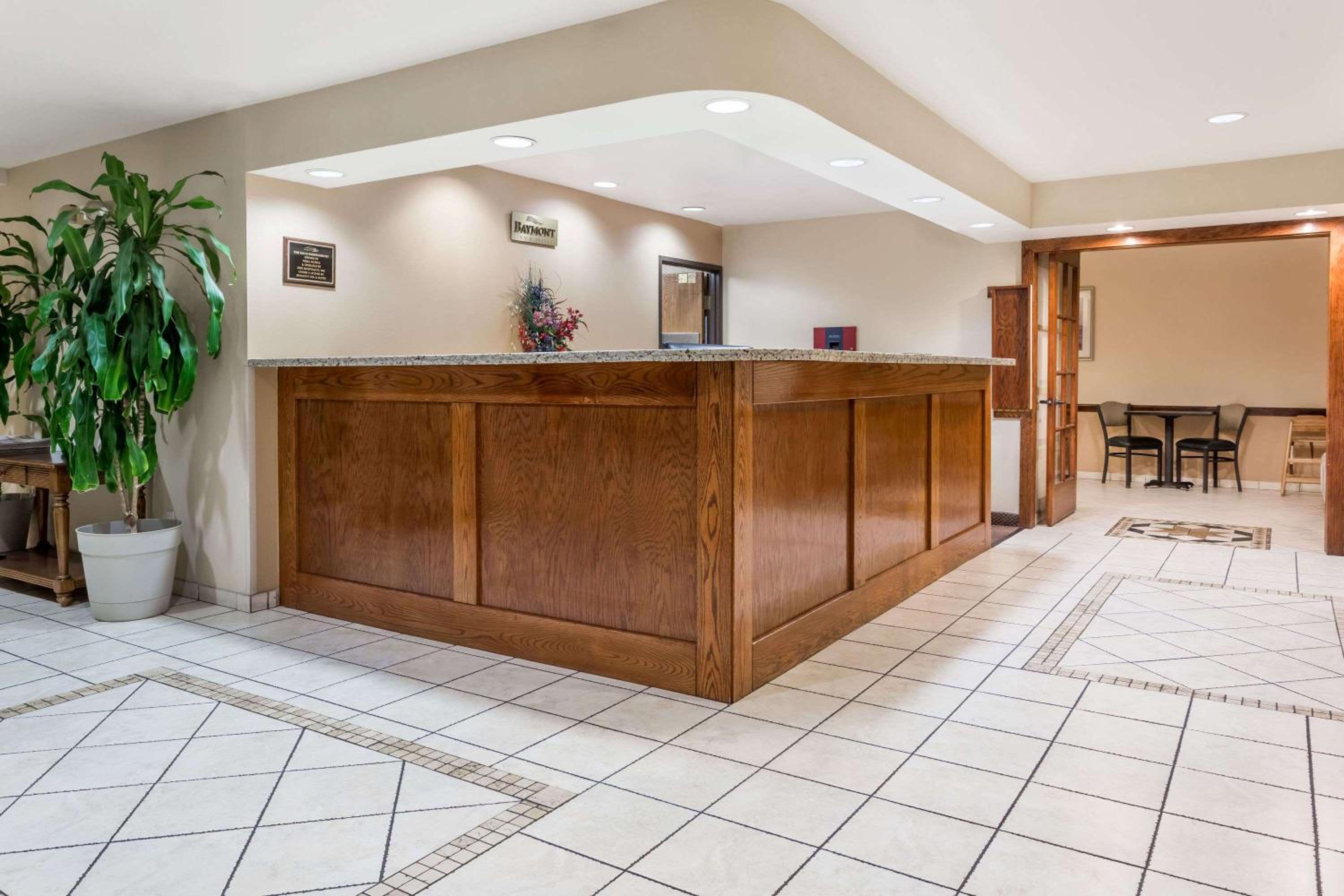 Yreka Vacations - Baymont by Wyndham Yreka - Property Image 7