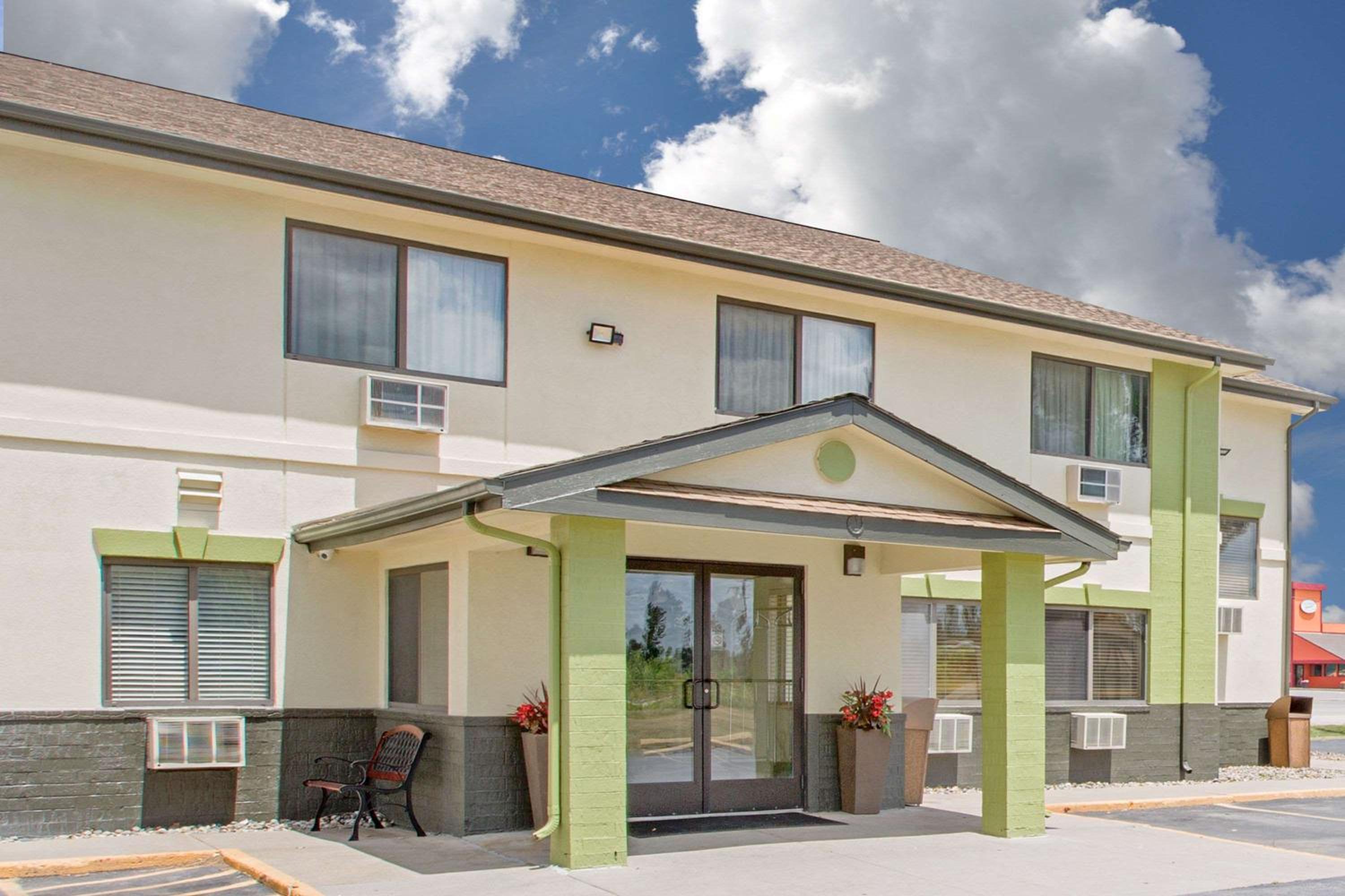 Baymont by Wyndham Ames view 2
