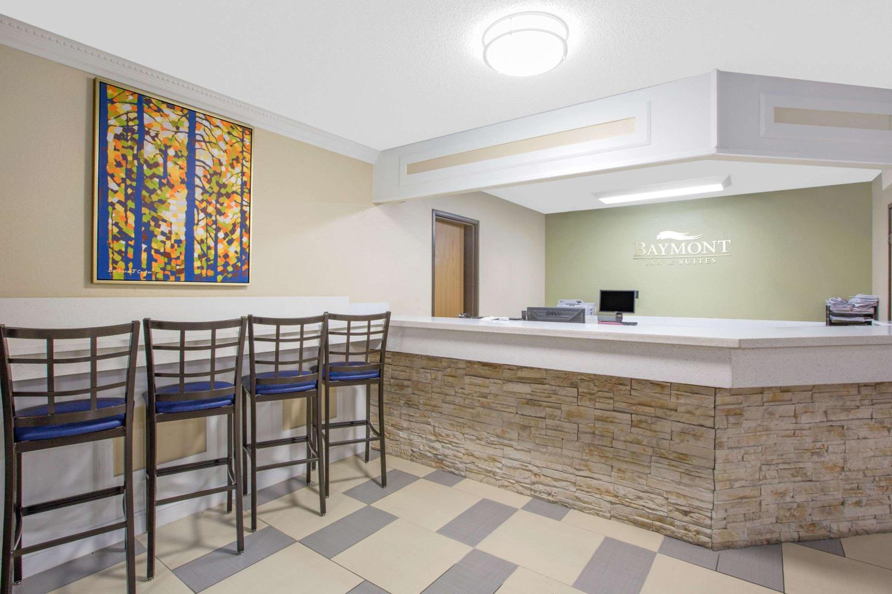 Baymont by Wyndham Ames view 4