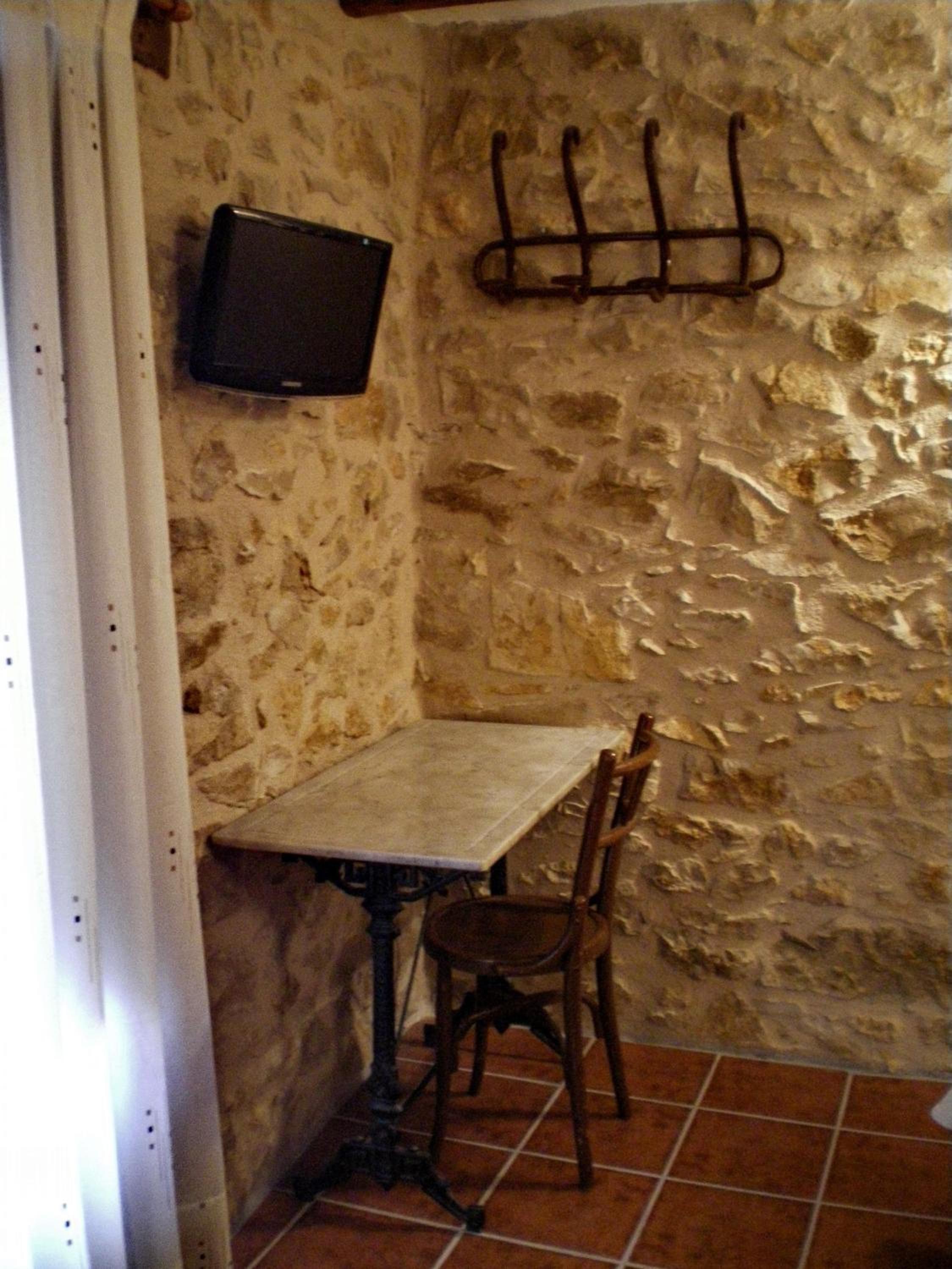 Photo 19
