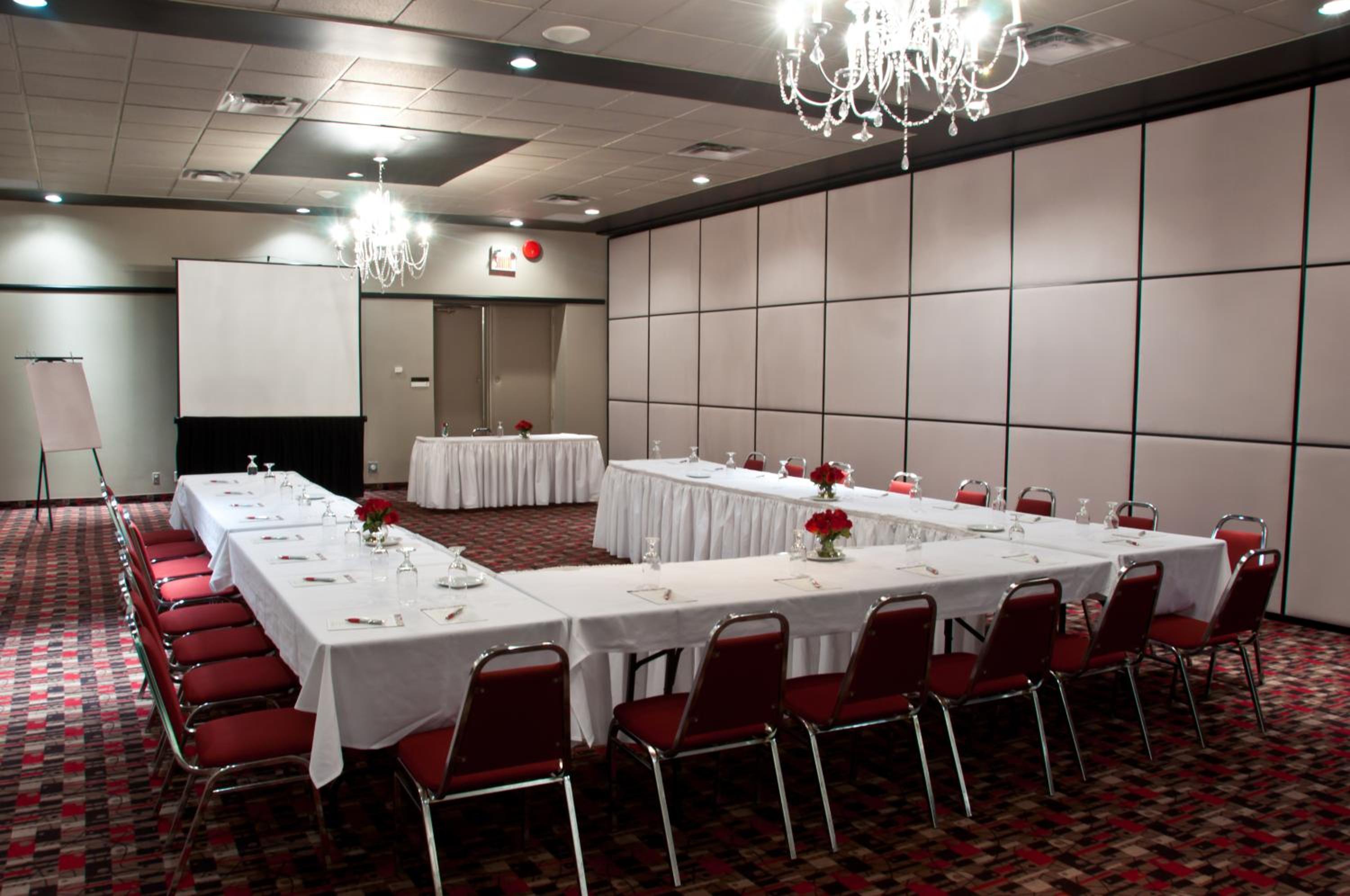 Trois-rivieres Vacations - Hotels Gouverneur Trois-Rivieres - Property Image 5