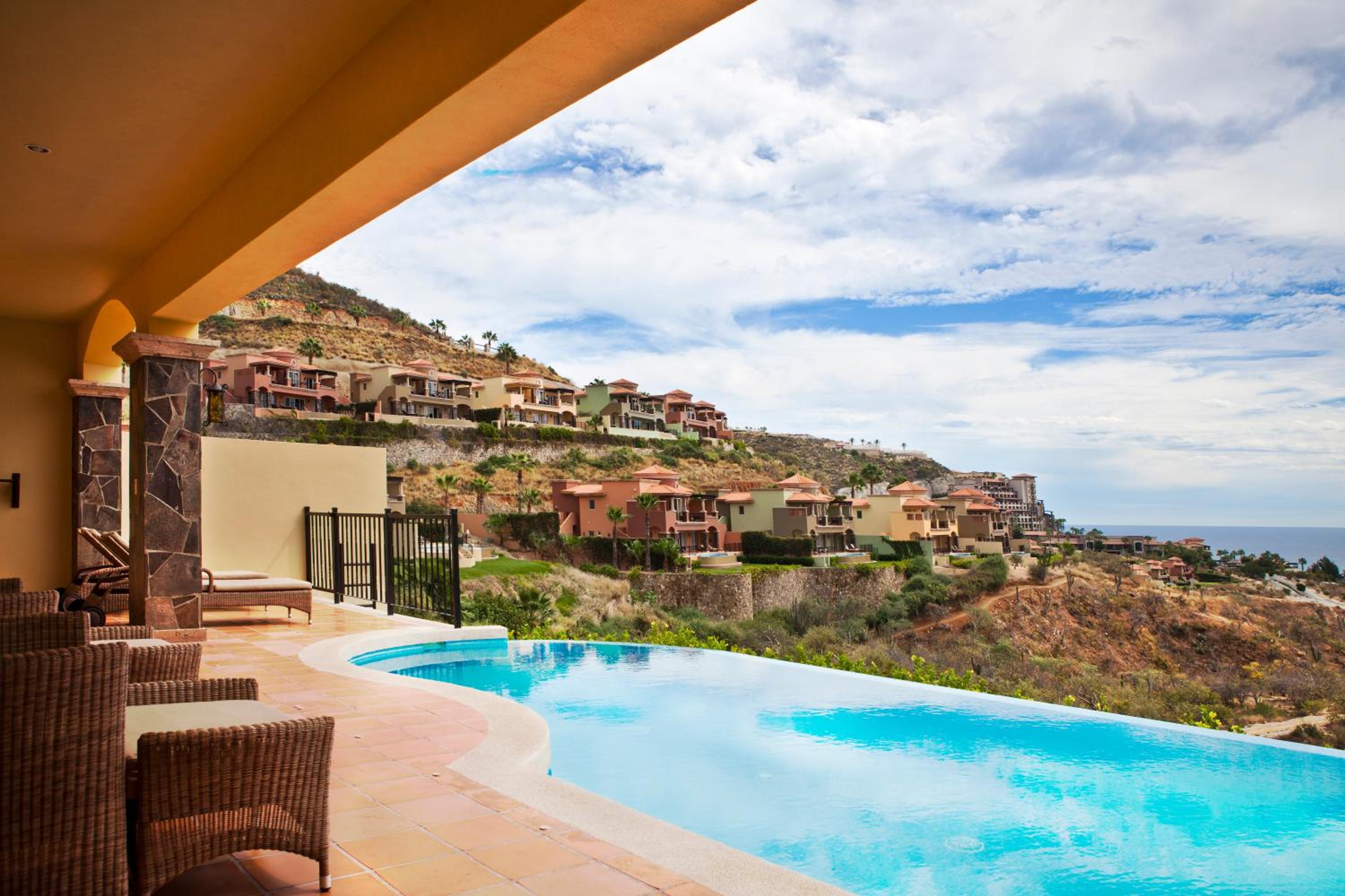 Quivira Los Cabos Condos and Homes -Vacation Rentals