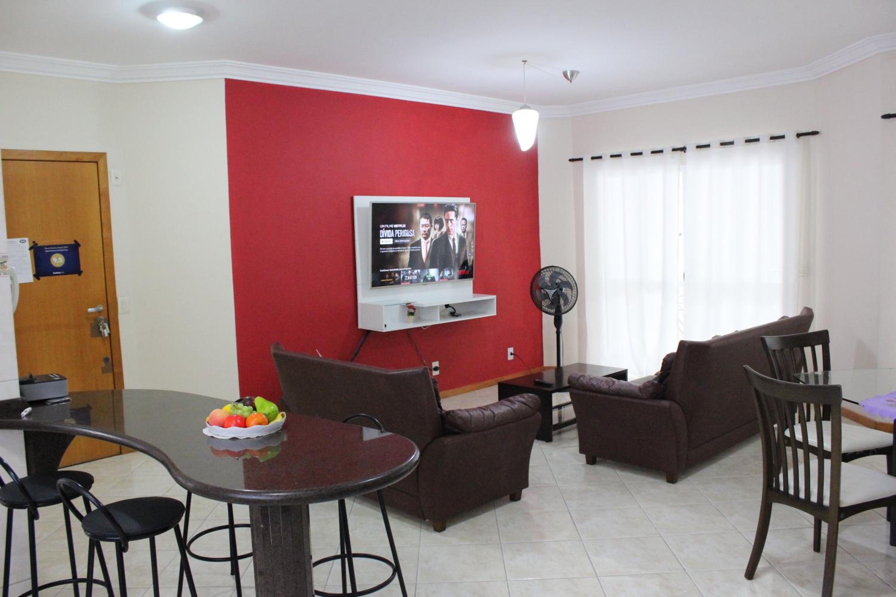 Apartamento em Meia Praia
