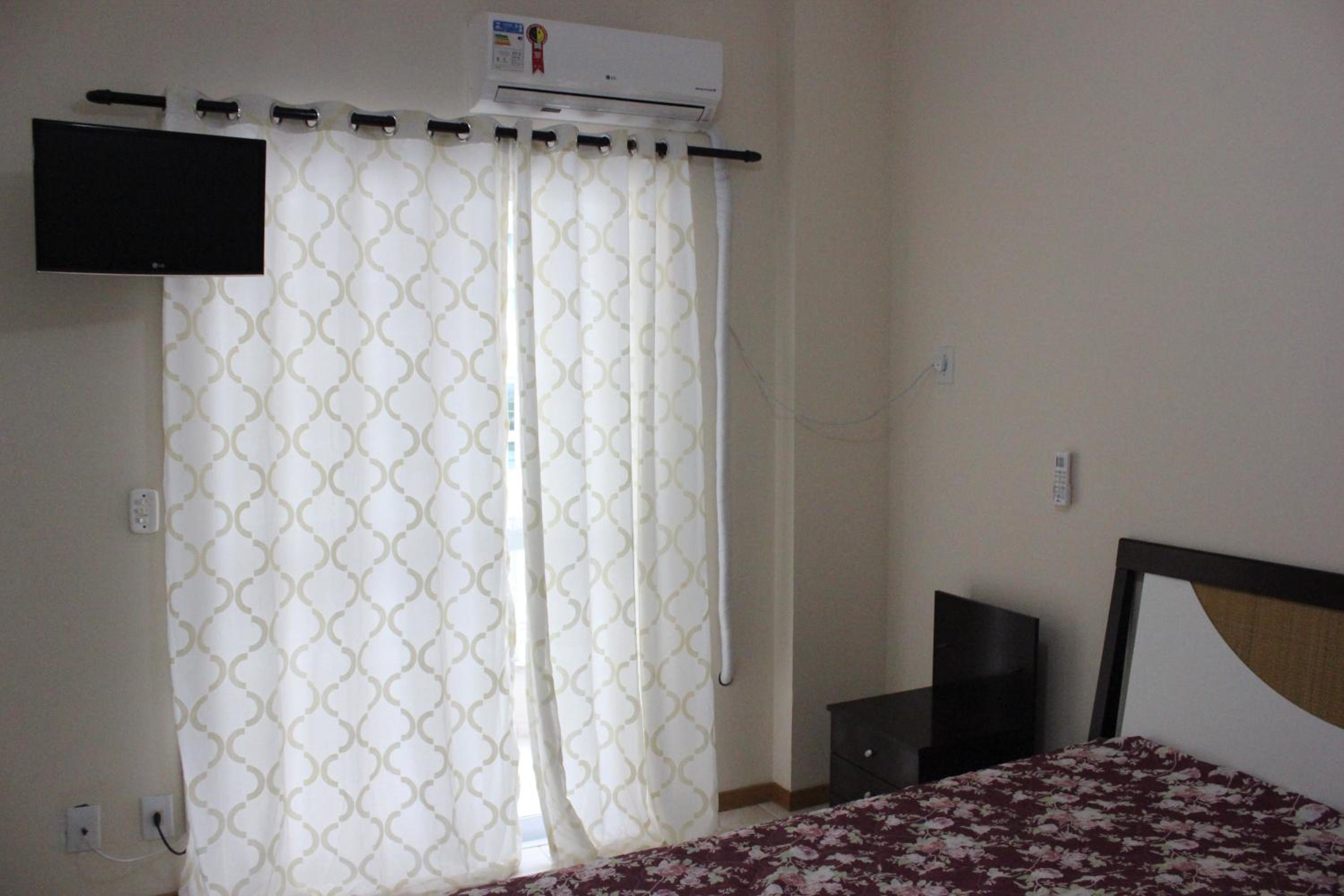 Apartamento em Meia Praia