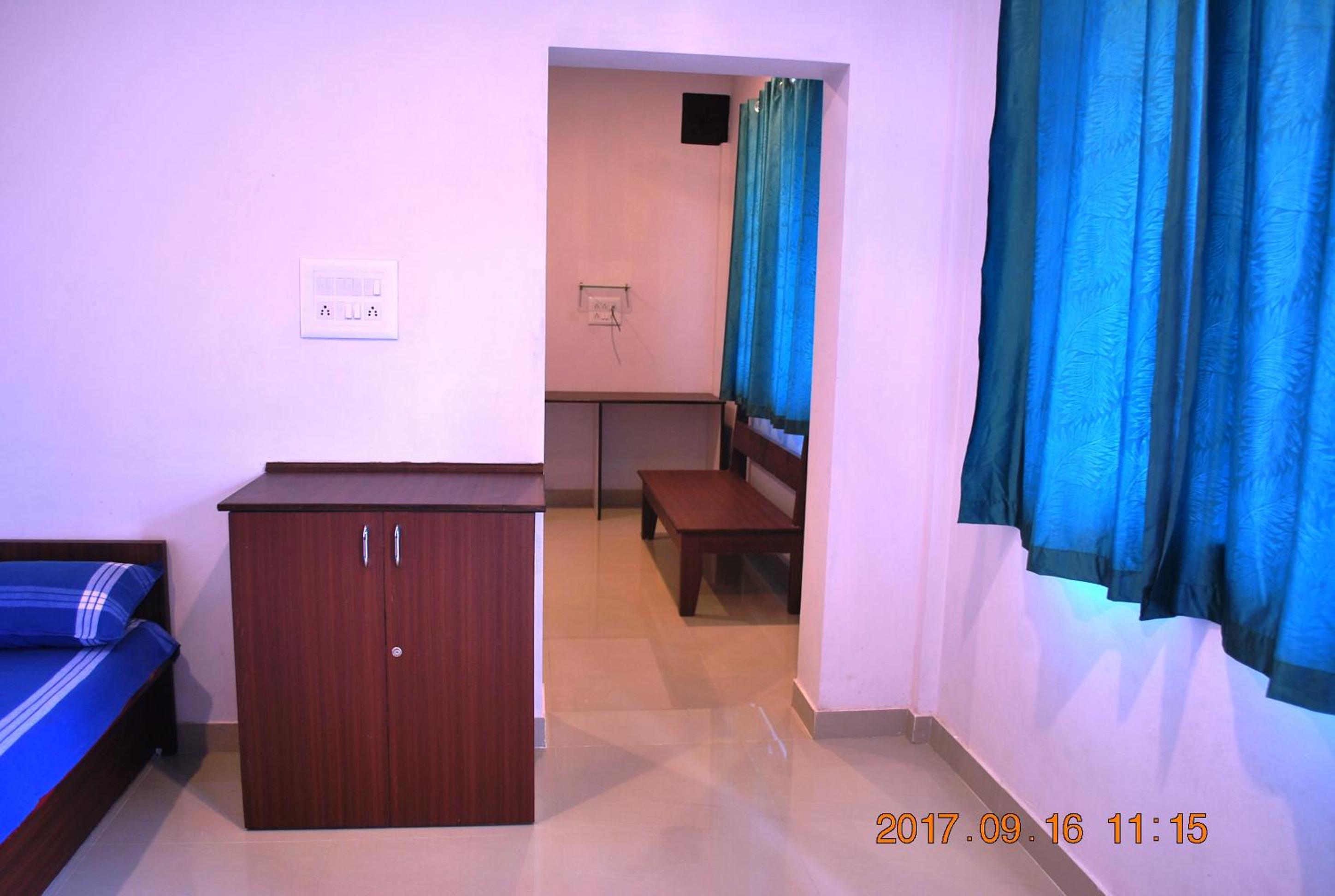 Photo 9